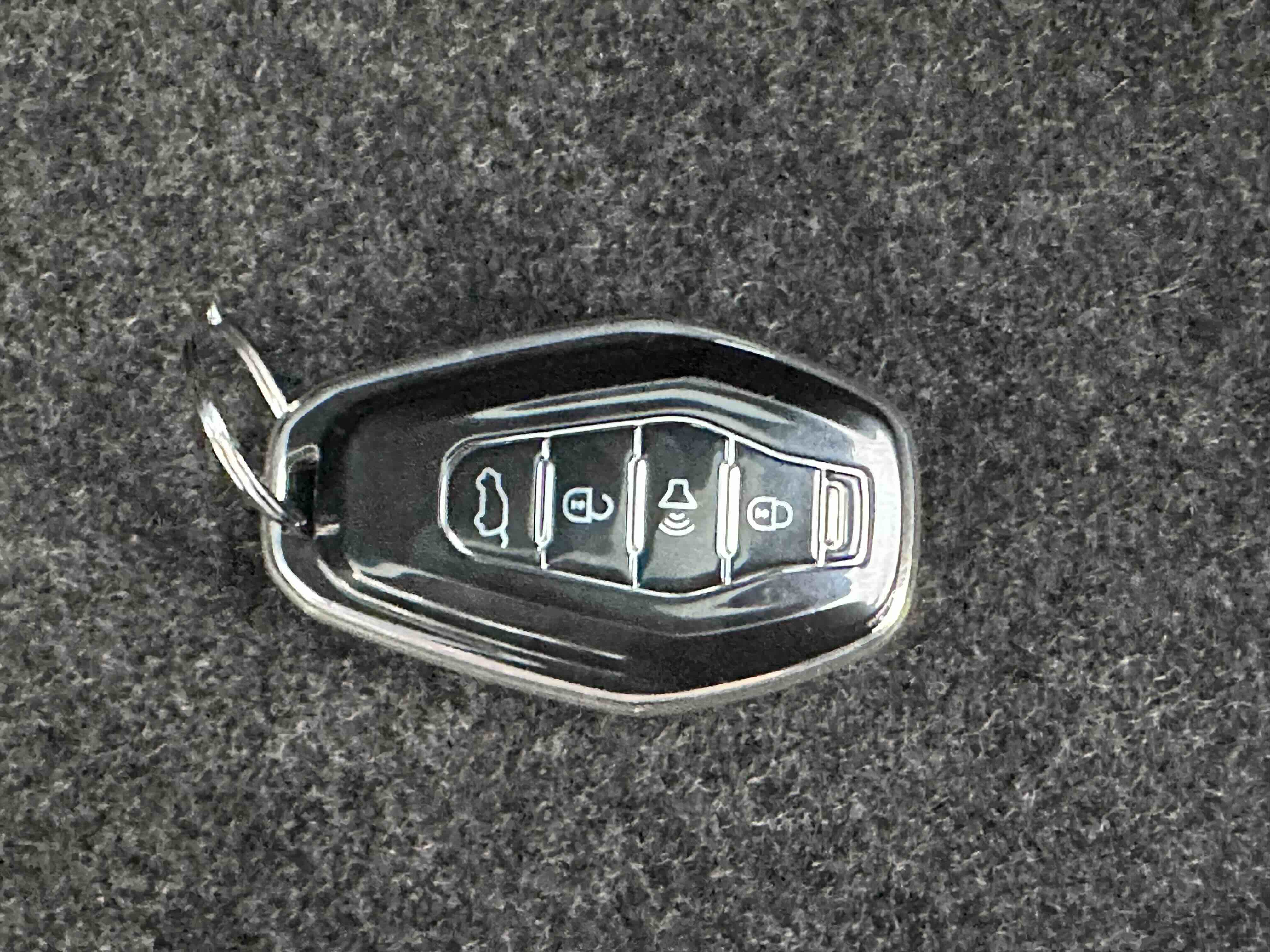 X70 PLUS 2023 #22 X70 PLUS 2023 car image #22