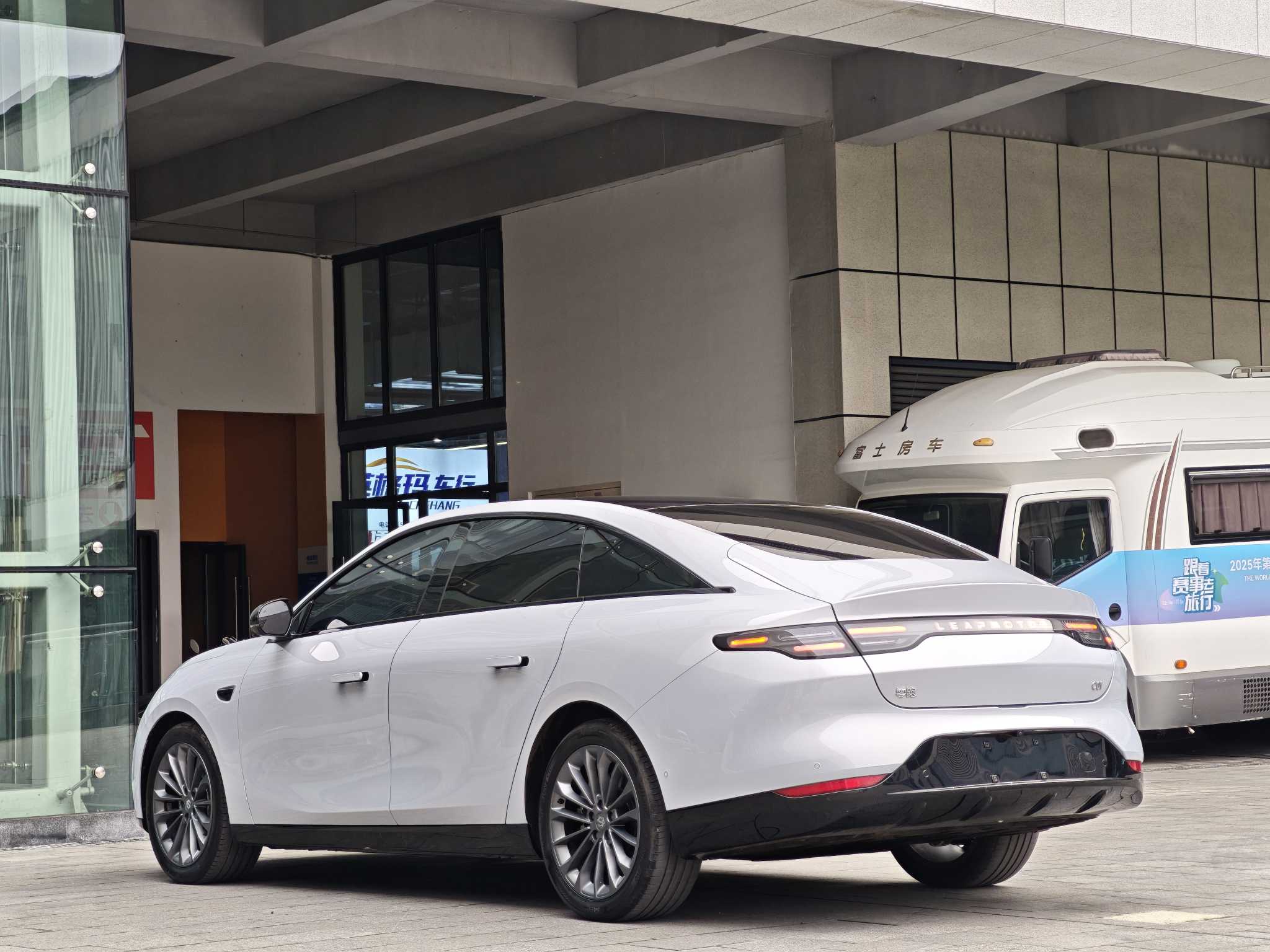 零跑汽车 零跑C01 2024 汽车图片 #22