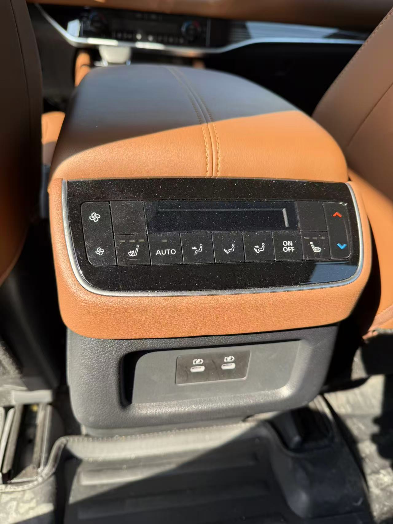 Nissan Pathfinder 2024 car image #22