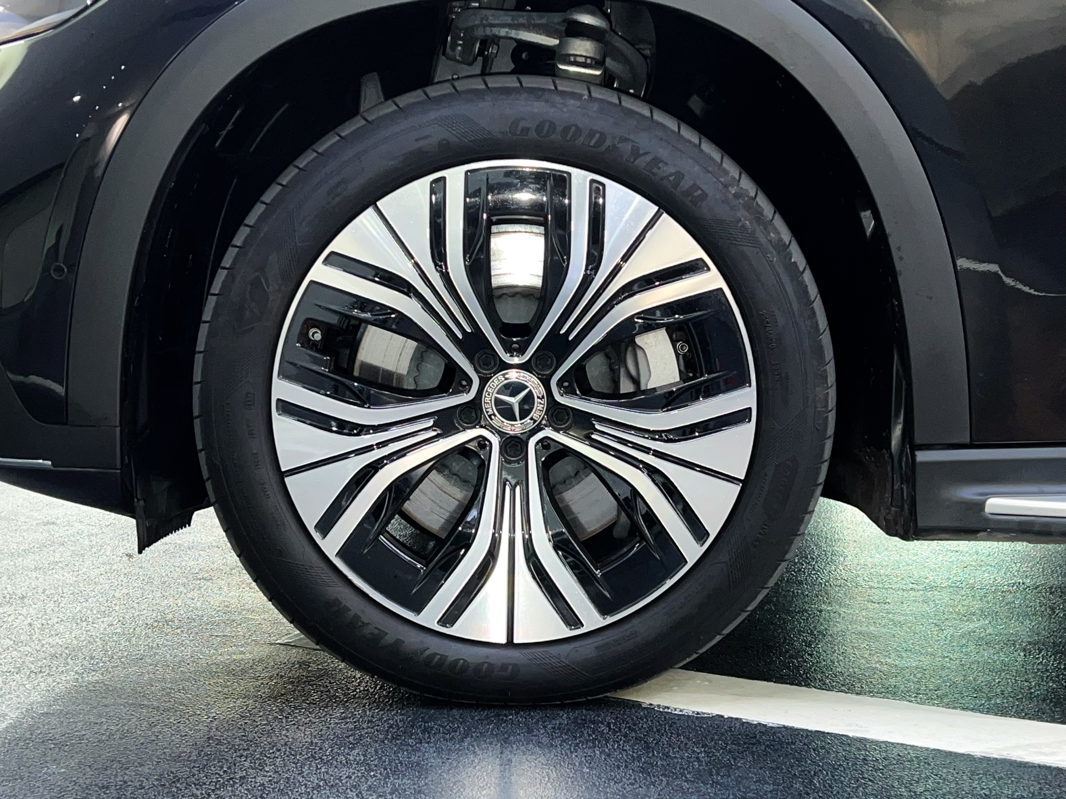 Mercedes-Benz EQE SUV 2024 #22 Mercedes-Benz EQE SUV 2024 car image #22