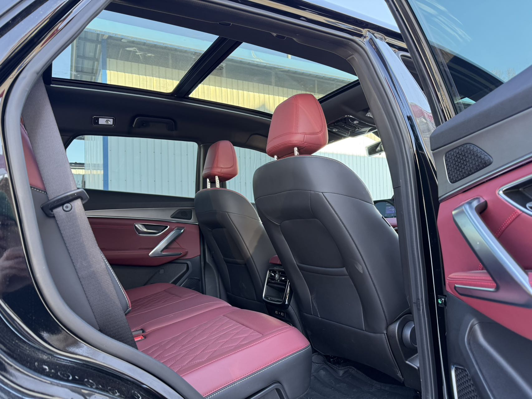 X70 PLUS 2024 car image #22