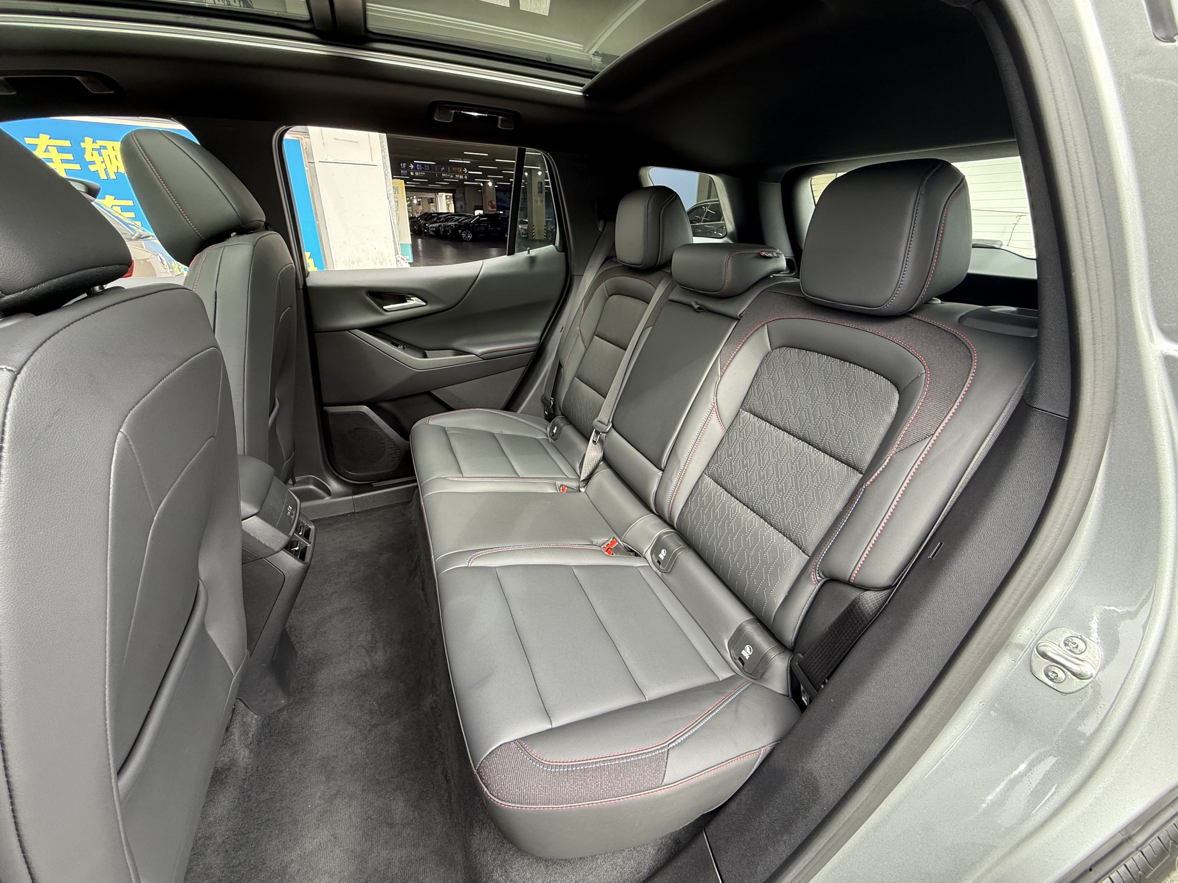 Chevrolet Equinox Plus 2026 car image #22