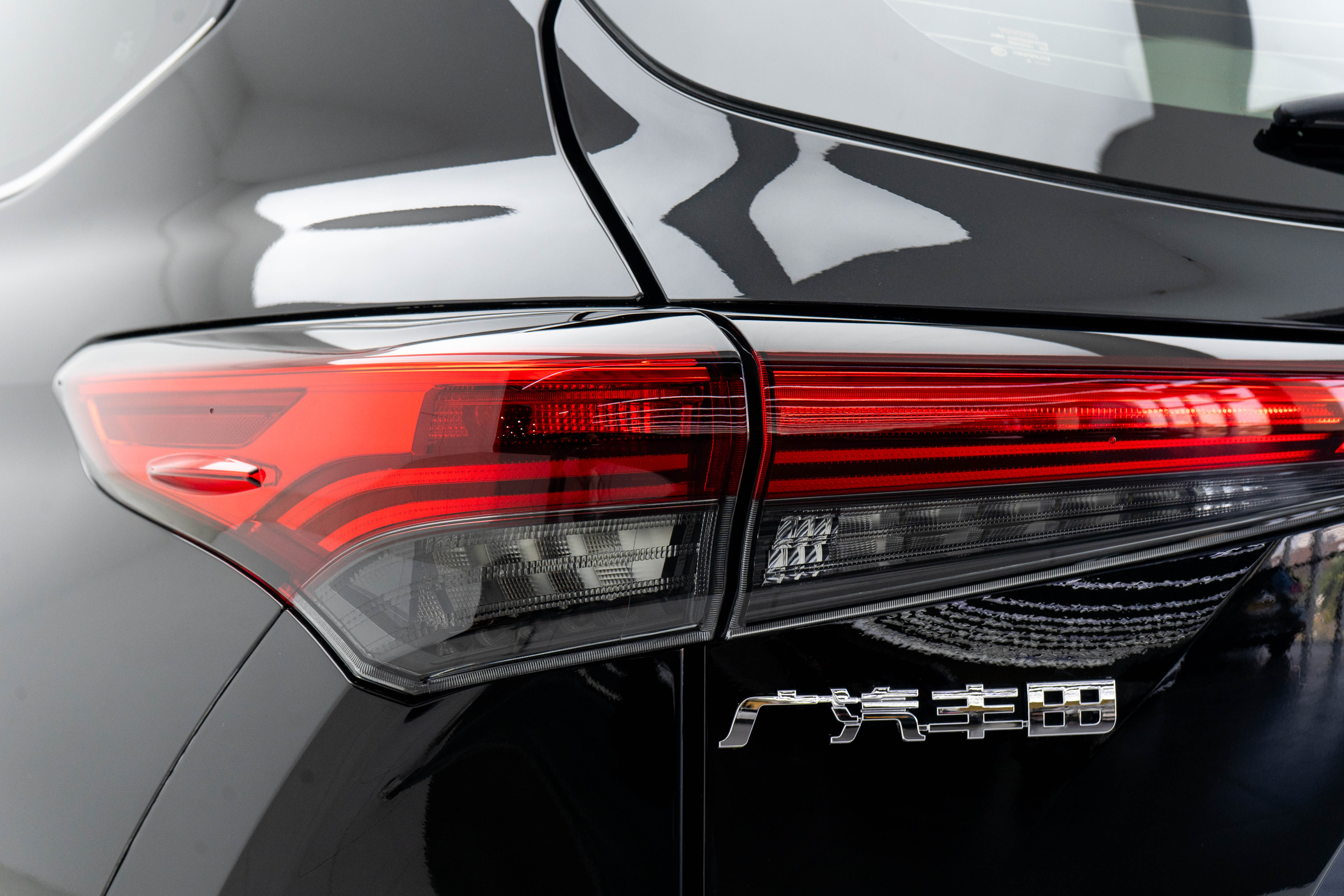 Toyota Highlander 2025 image de voiture #22