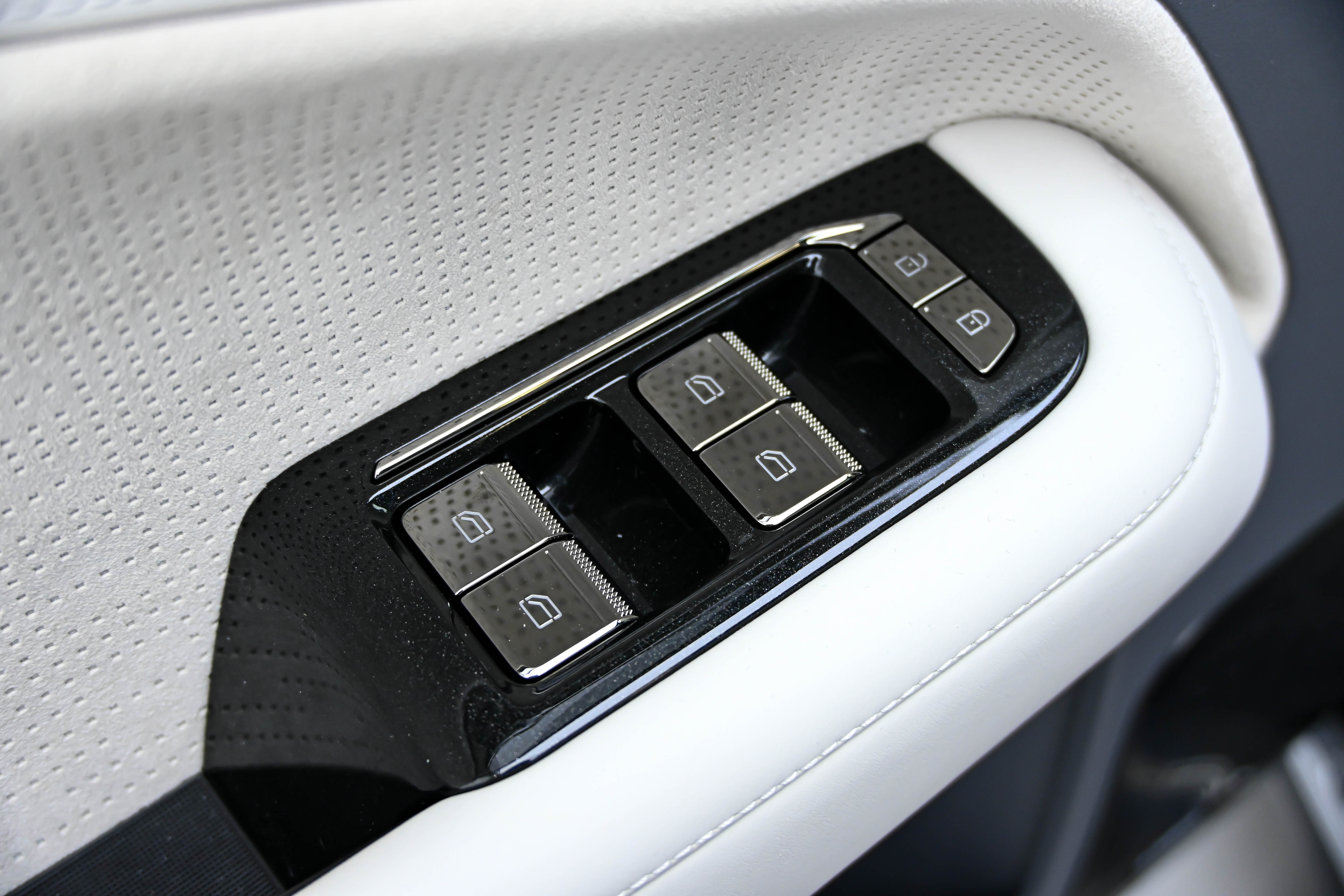 极氪 极氪009 2024 汽车图片 #22