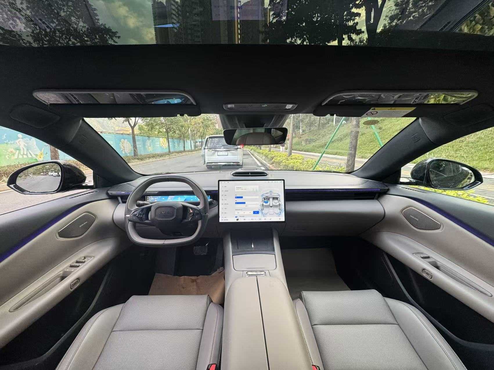 Lynk & Co Z10 2024 car image #22