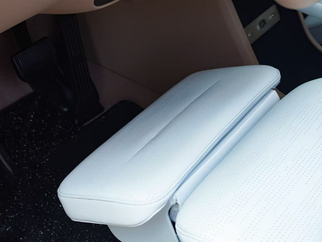 Avatr 07 2025 imagem de carro #22