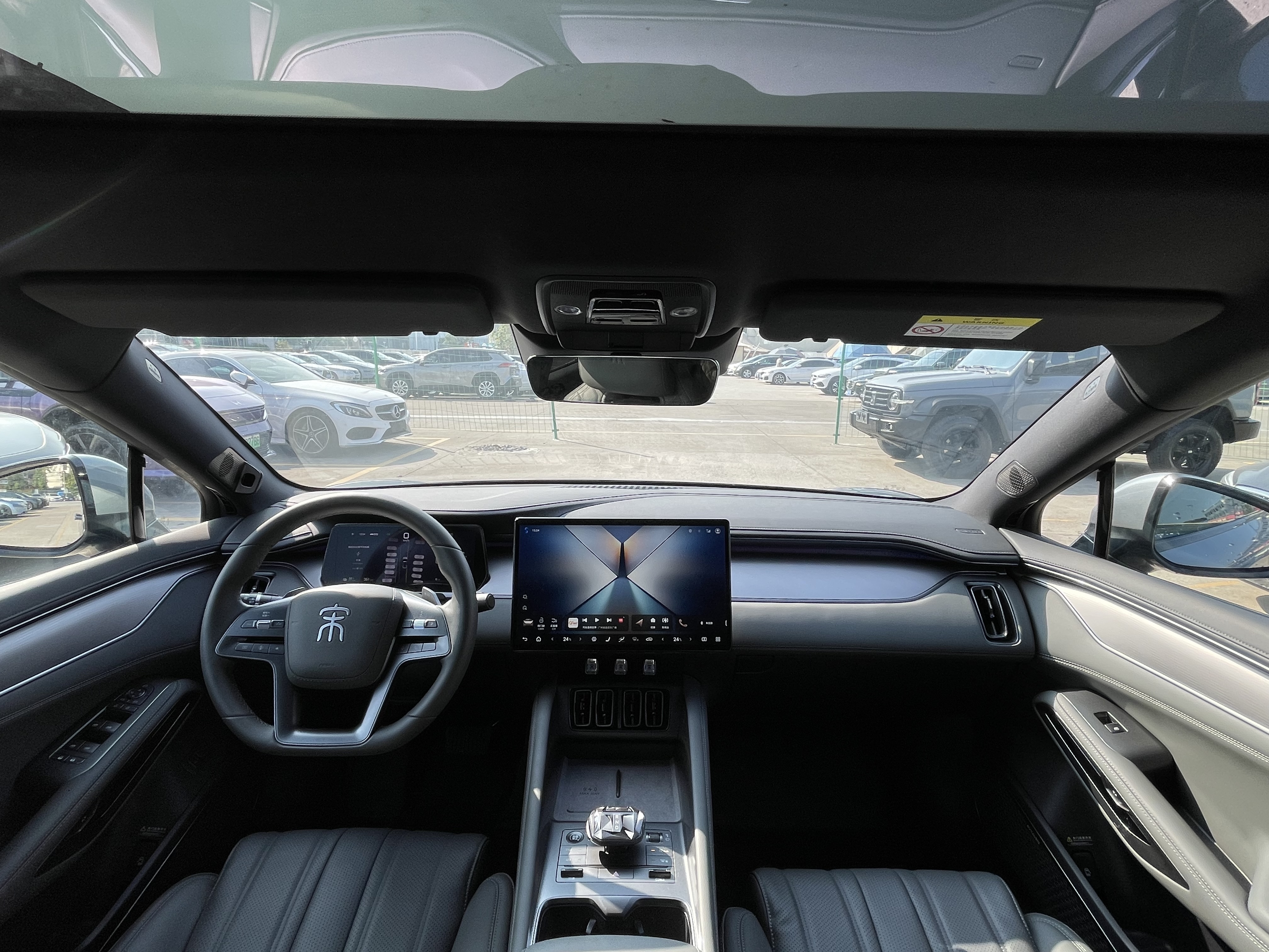 BYD SongL EV 2025 #22 BYD SongL EV 2025 car image #22