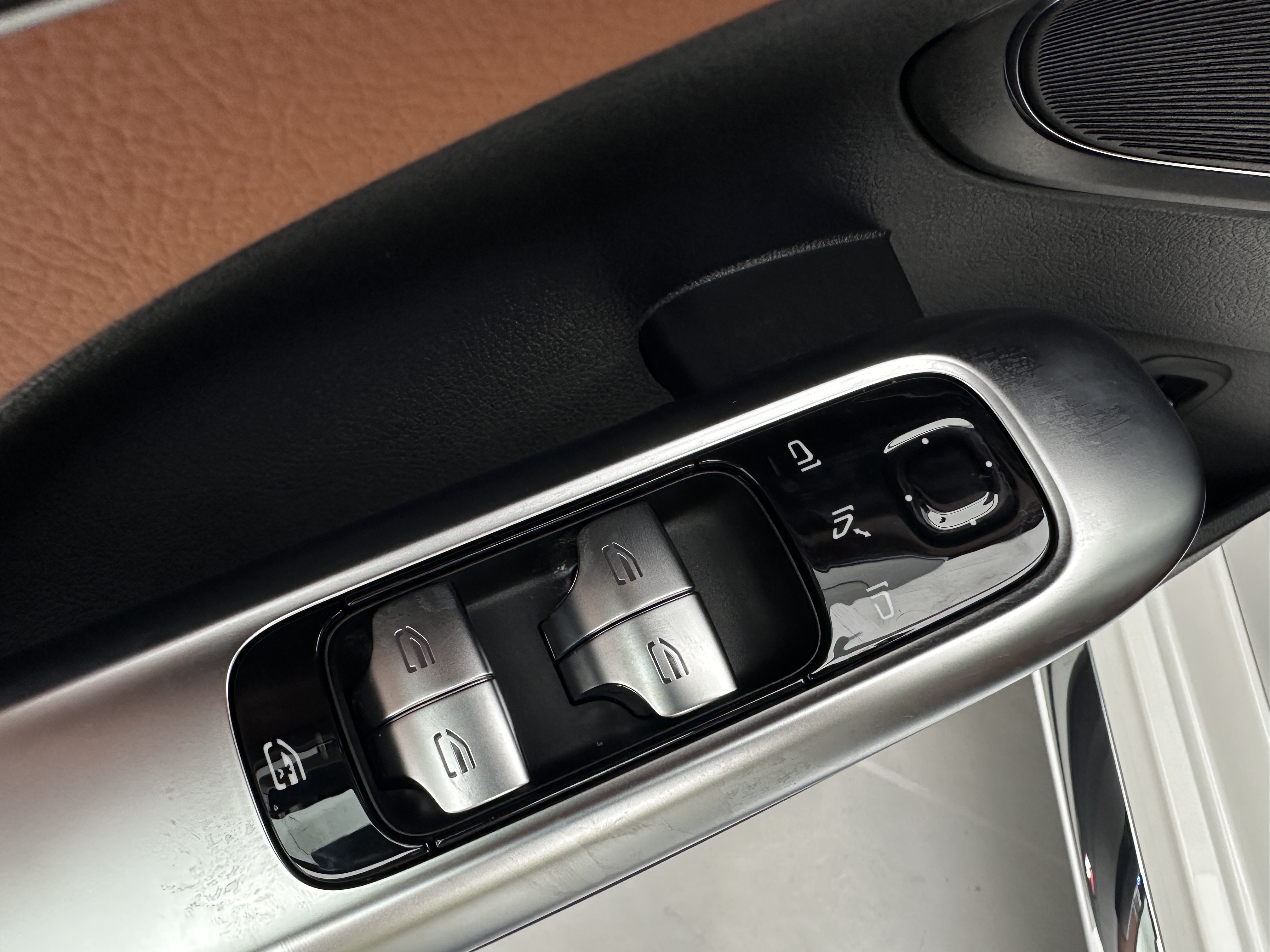 Mercedes-Benz C Class 2025 car image #22