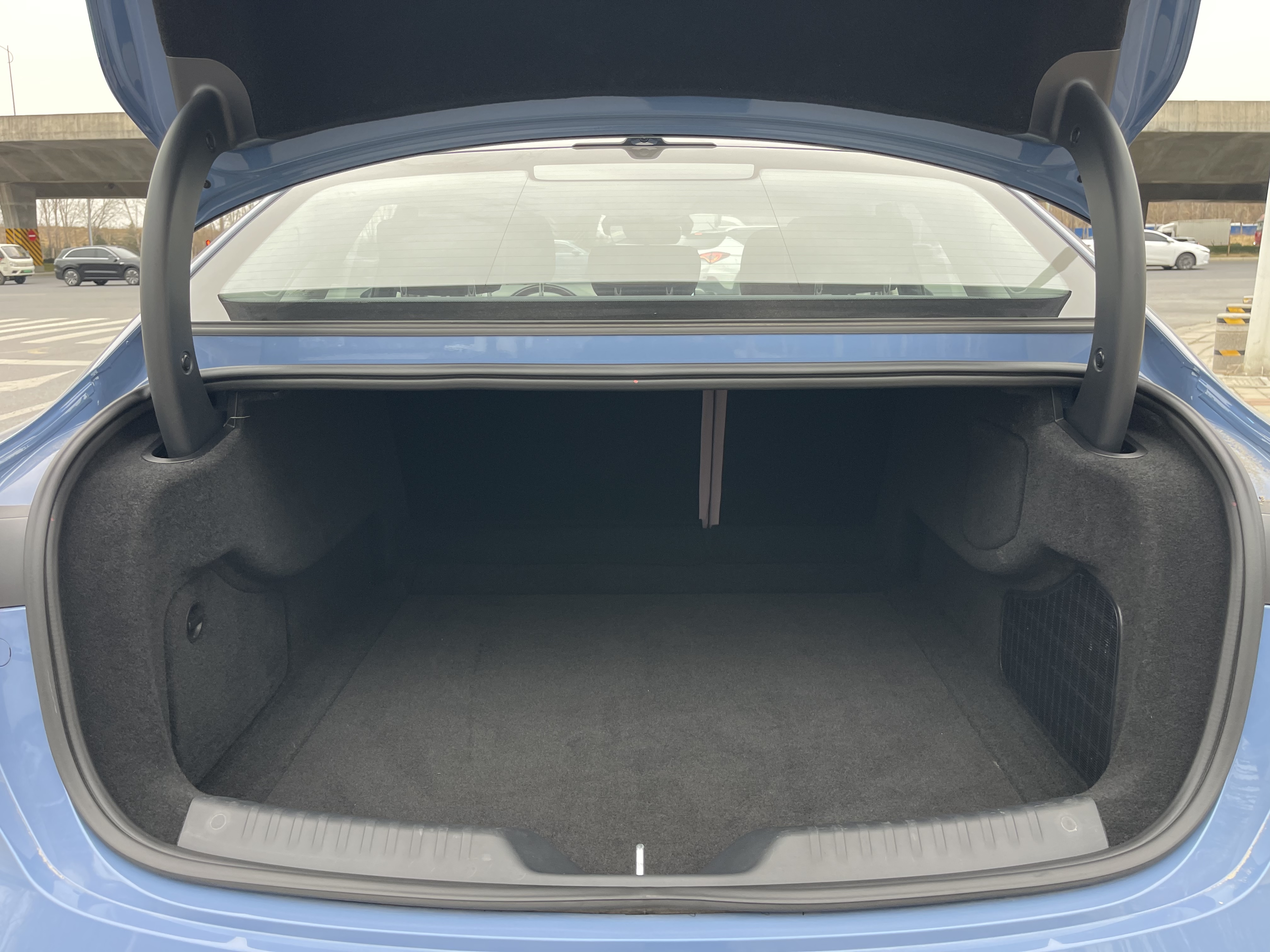 HongQi 2025 car image #22