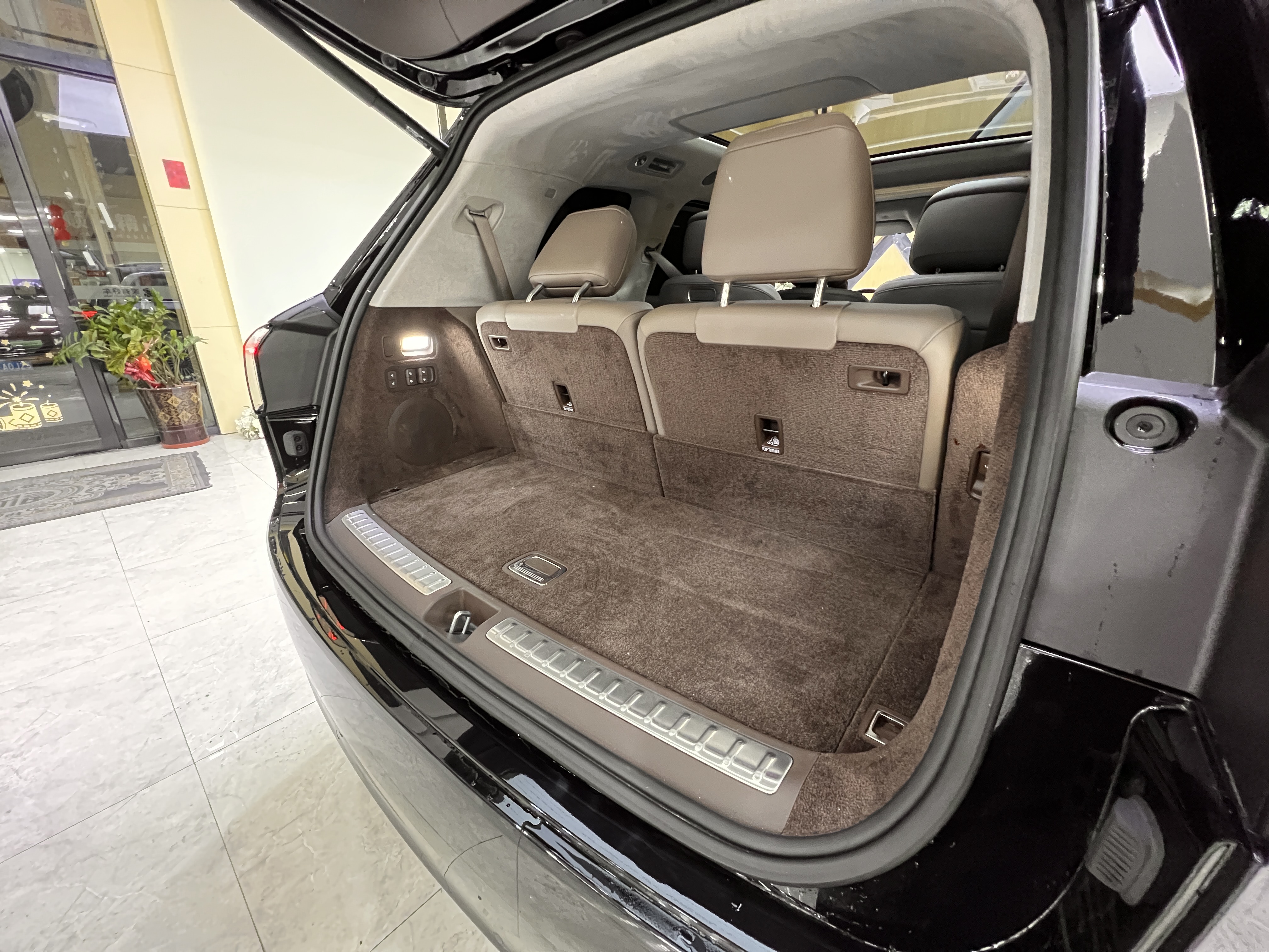 2025 car image #22