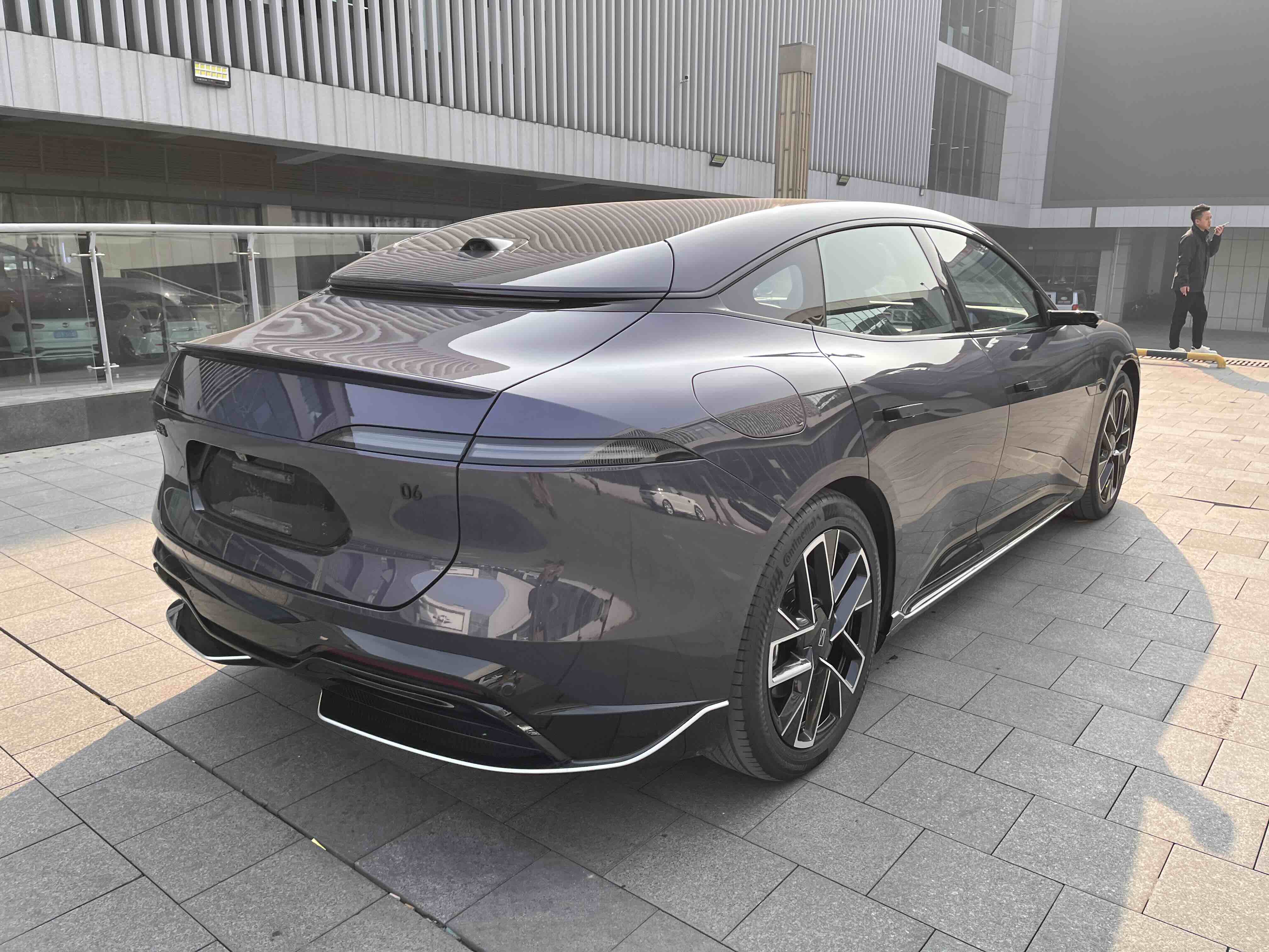 Avatr 06 2025 car image #22