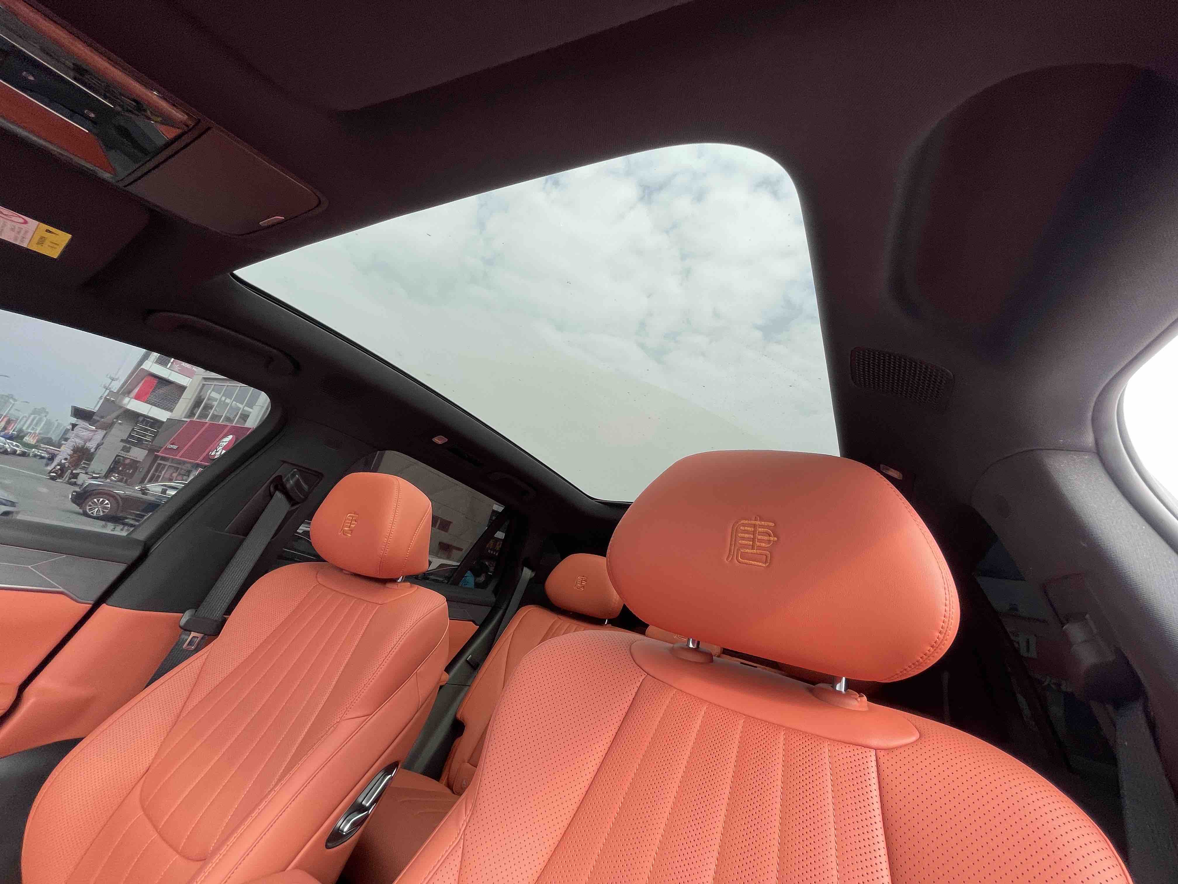 BYD Tang L 2025 immagine di auto #22