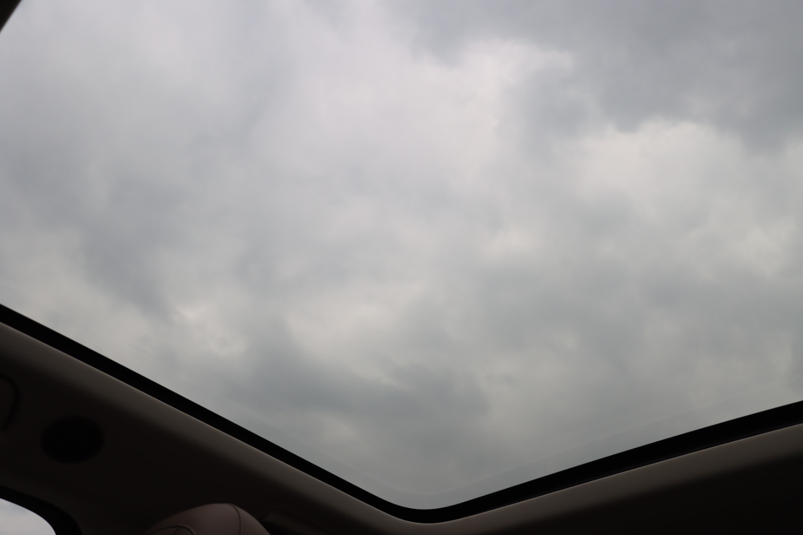 Li i8 2025 image de voiture #22