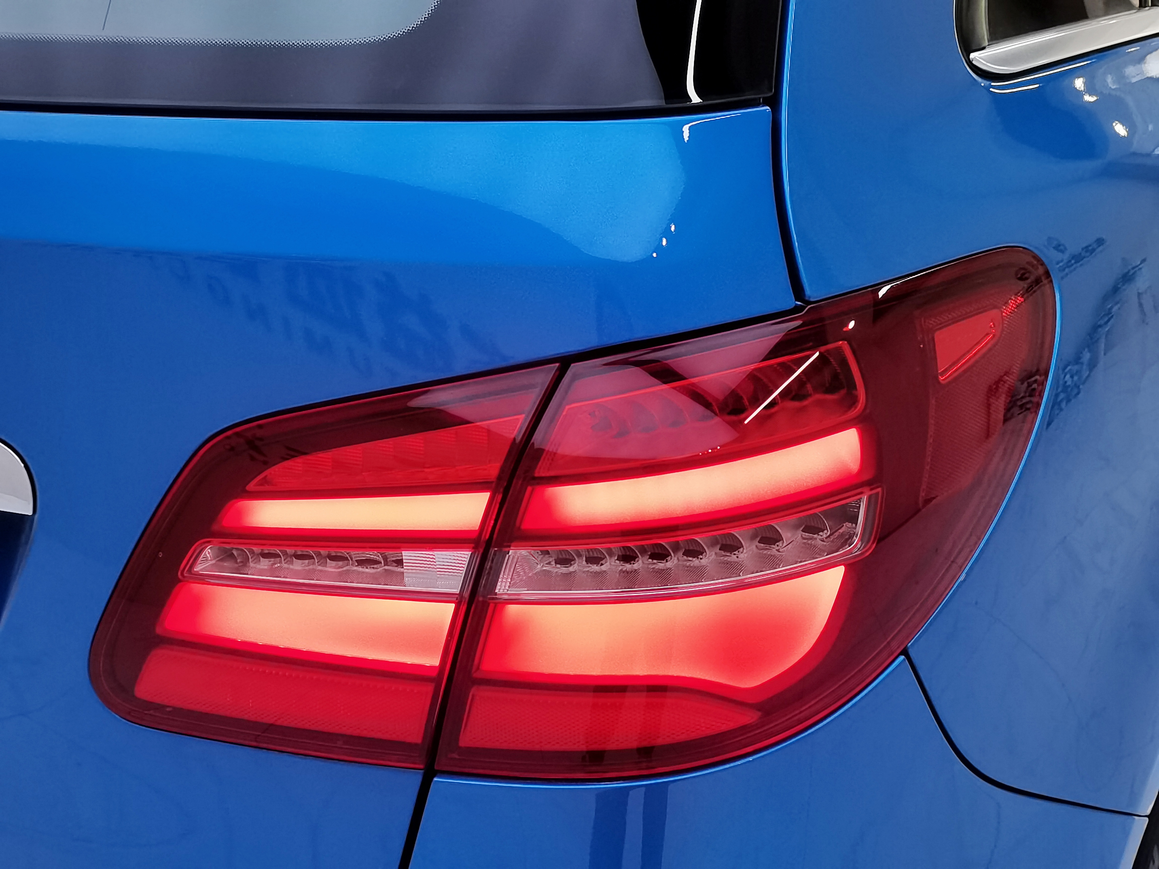 Mercedes-Benz B Class 2015 car image #22