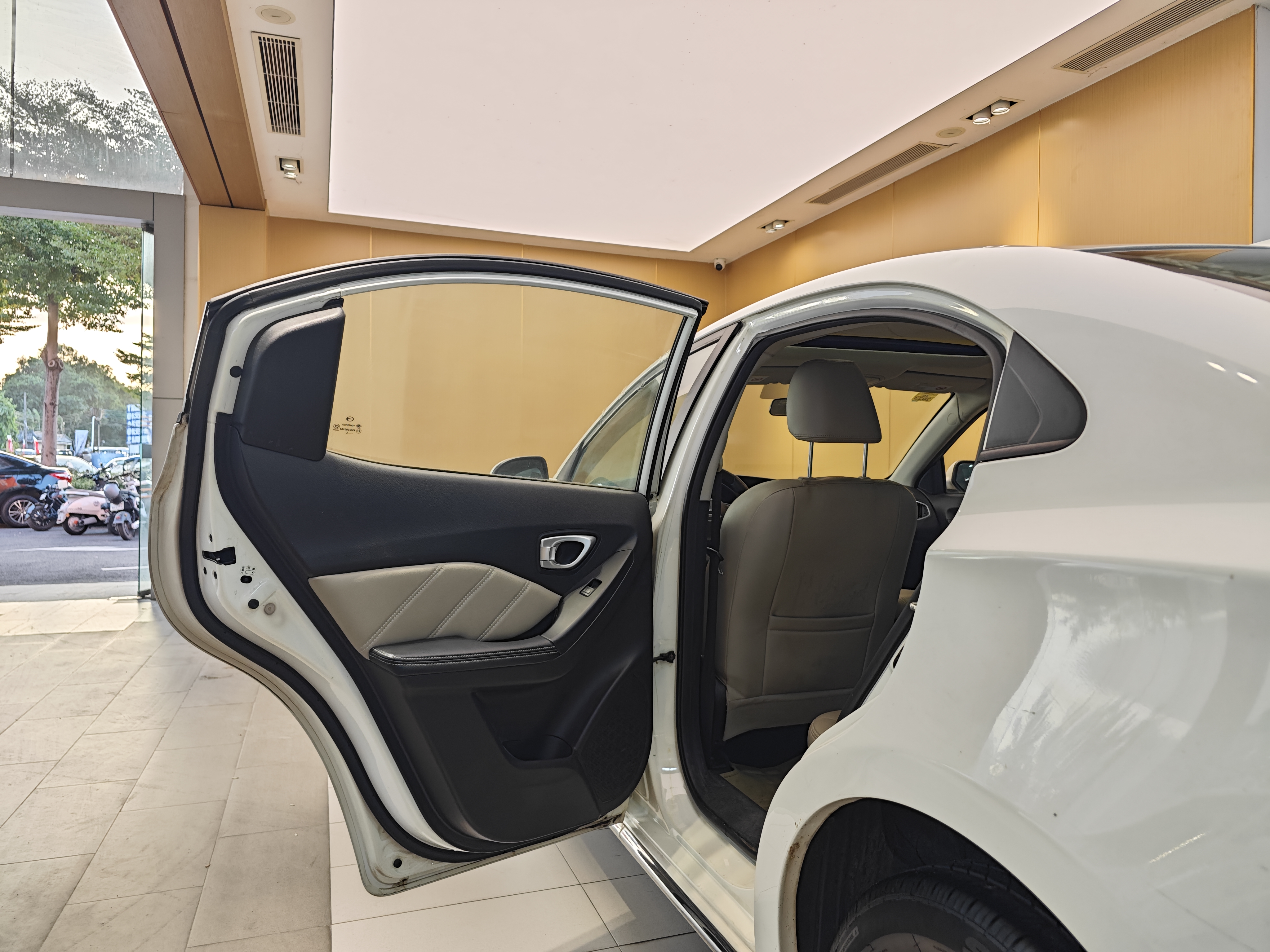 GAC Trumpchi GA3 2015 #22 GAC Trumpchi GA3 2015 car image #22