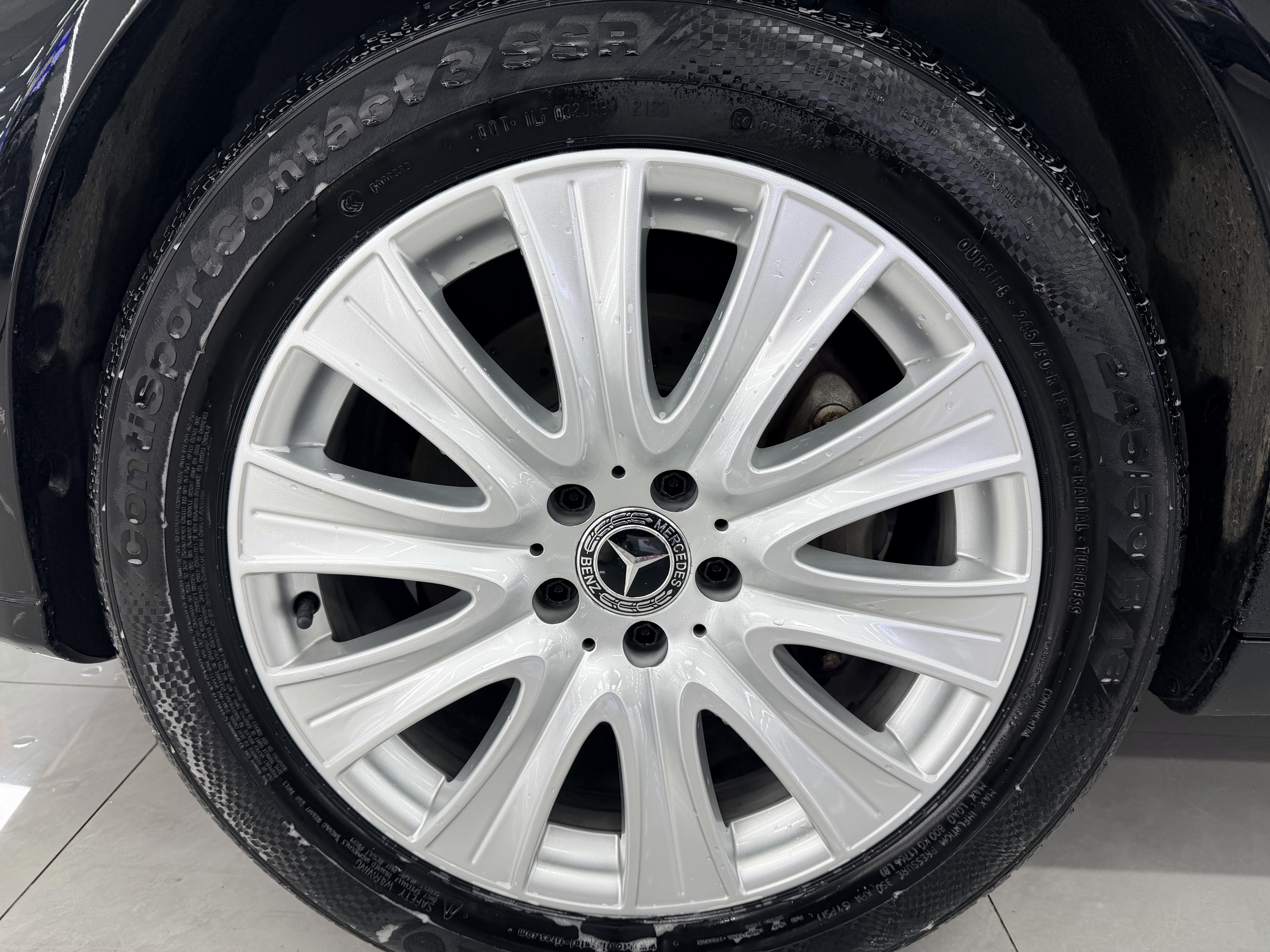 Mercedes-Benz S Class 2011 immagine di auto #22