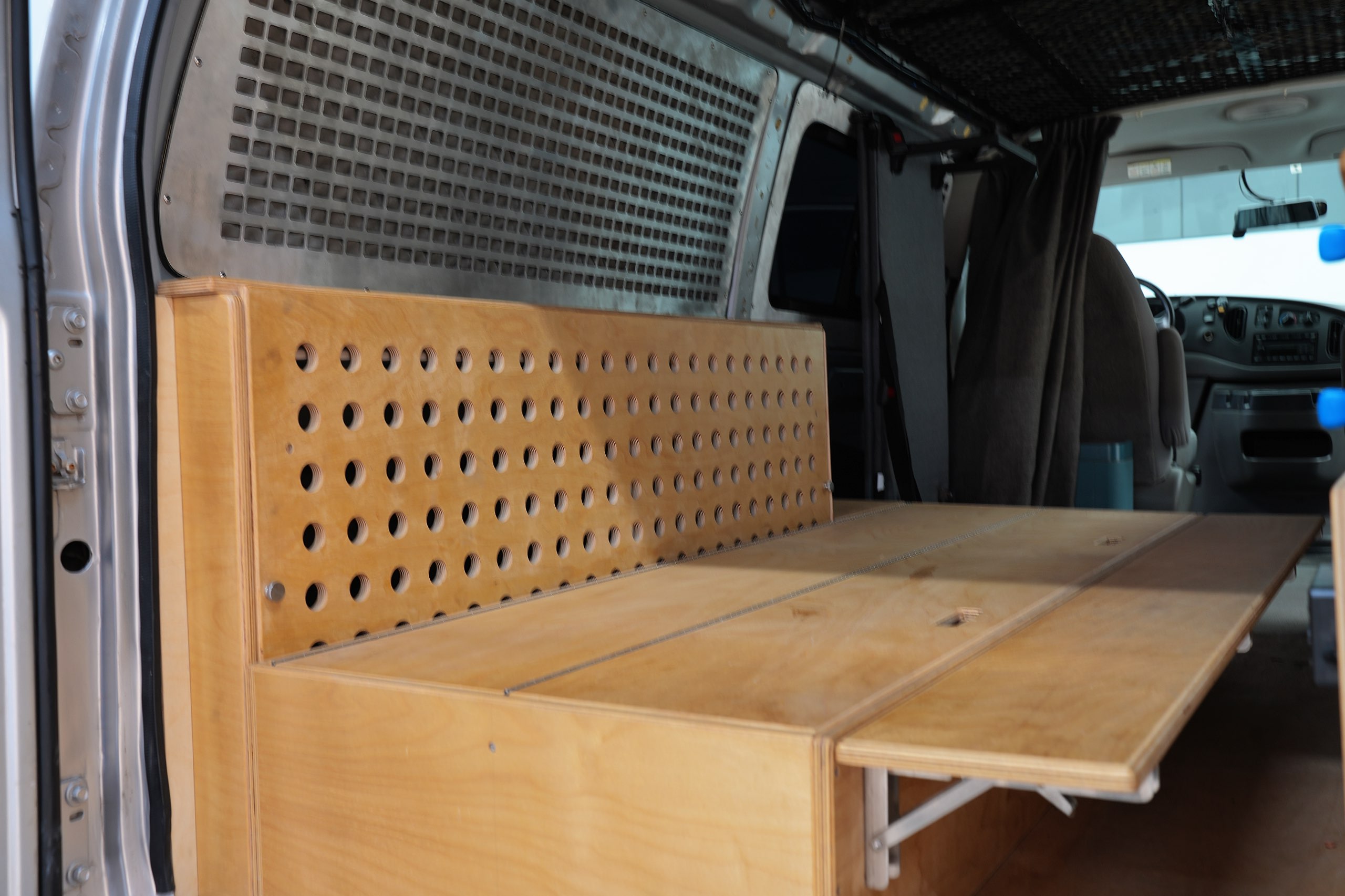 Ford E350 2012 car image #22