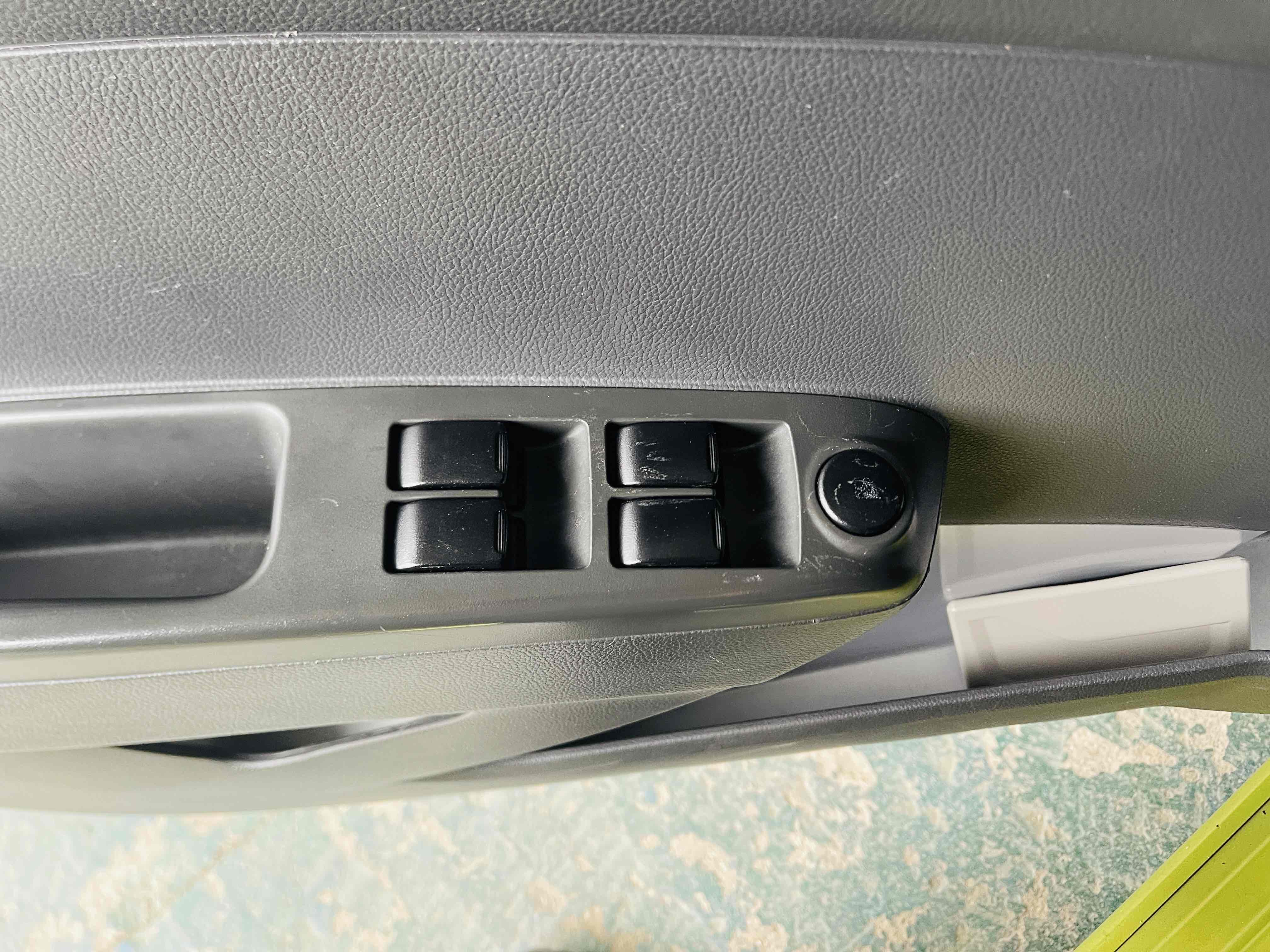 Chevrolet Spark 2012 #22 Chevrolet Spark 2012 car image #22