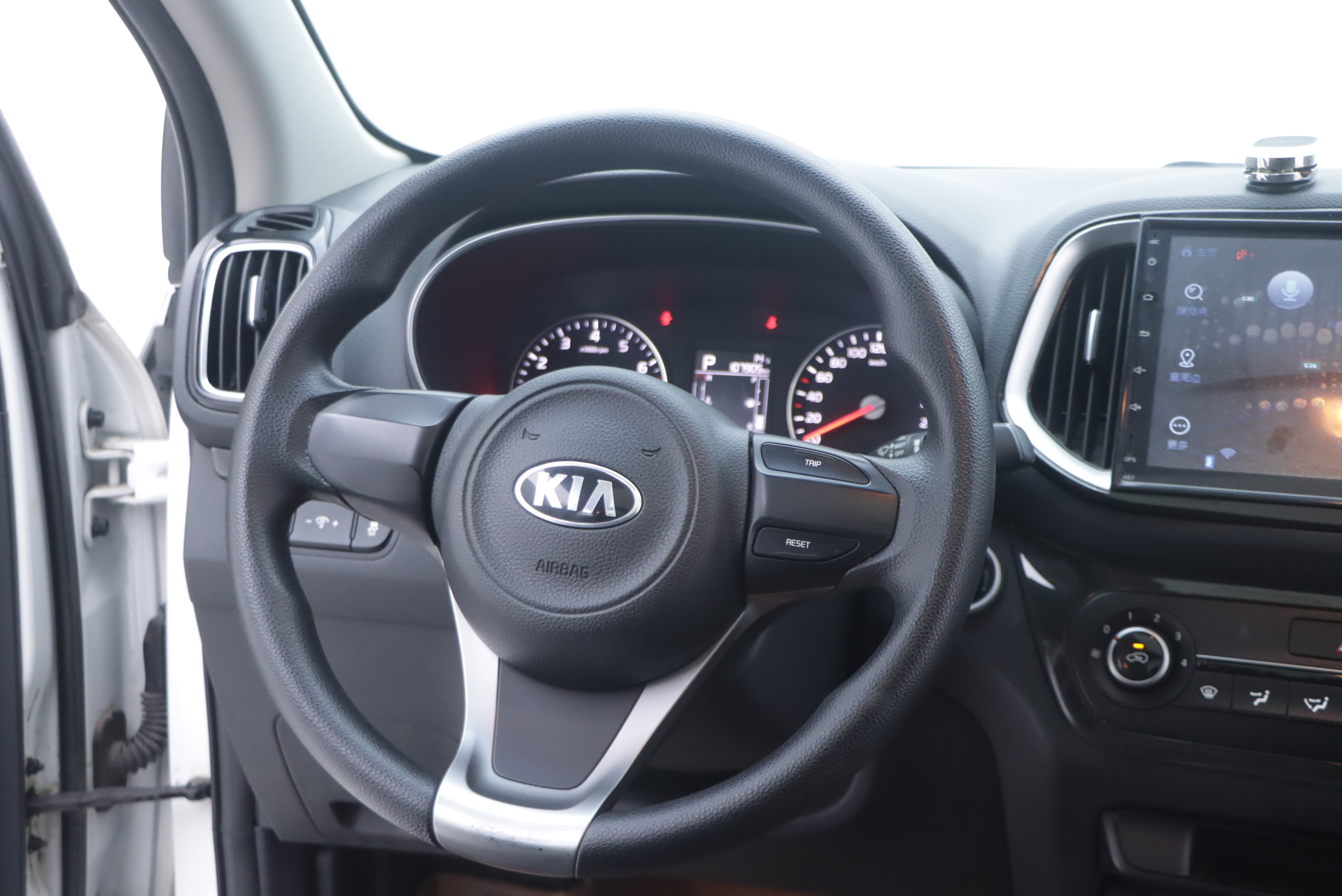 Kia Stonic 2016 imagen de coche #22