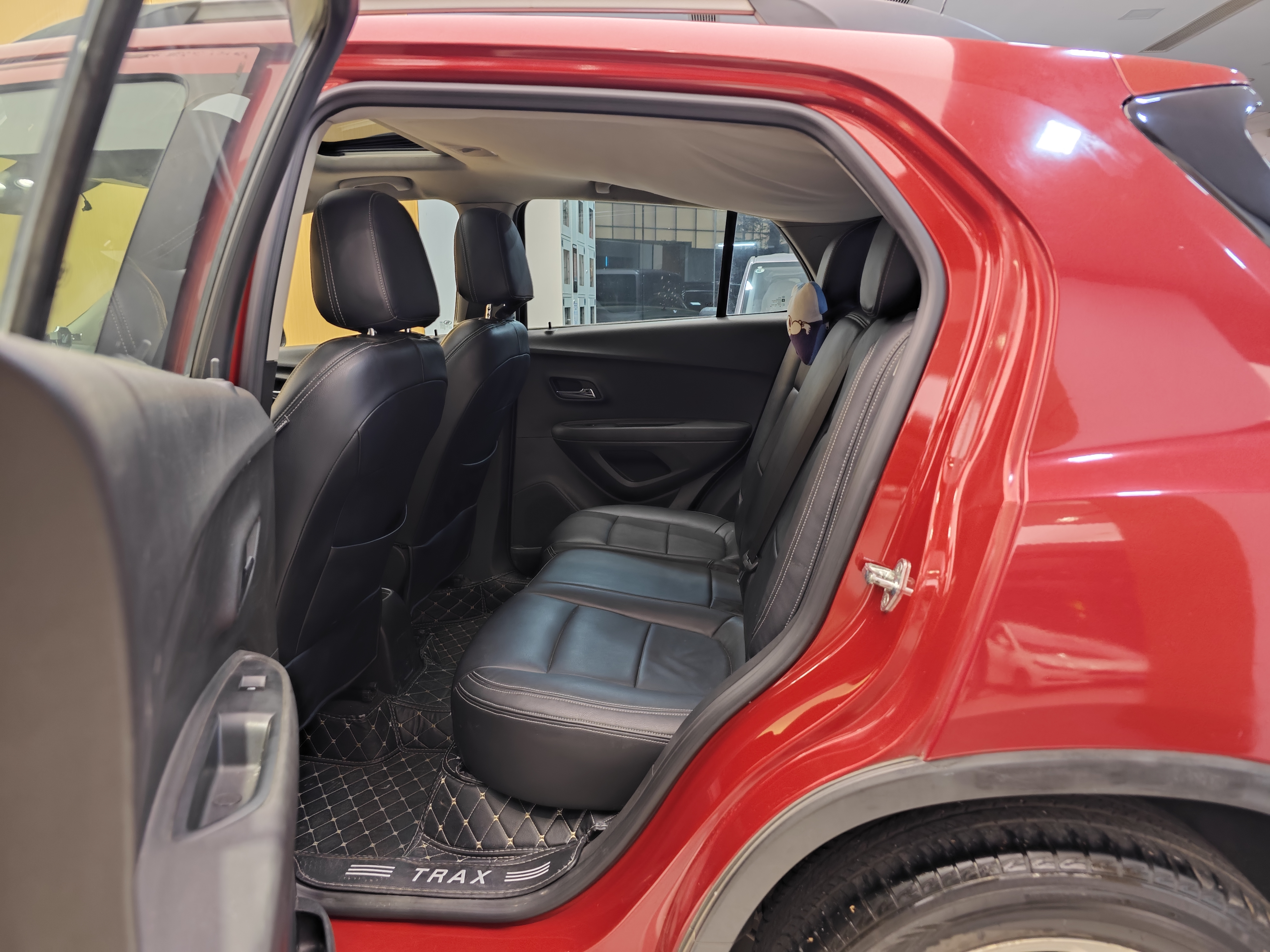 Chevrolet Tracker 2015 صورة سيارة #22