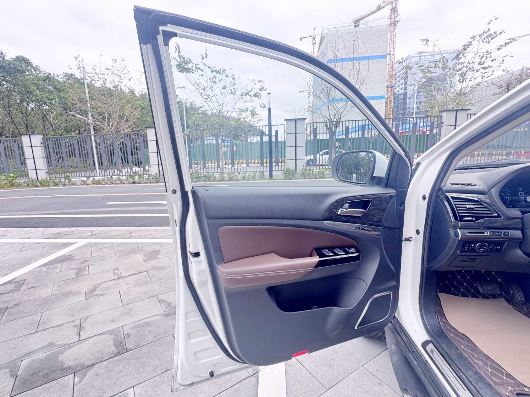 比亚迪 唐新能源 2016 汽车图片 #22