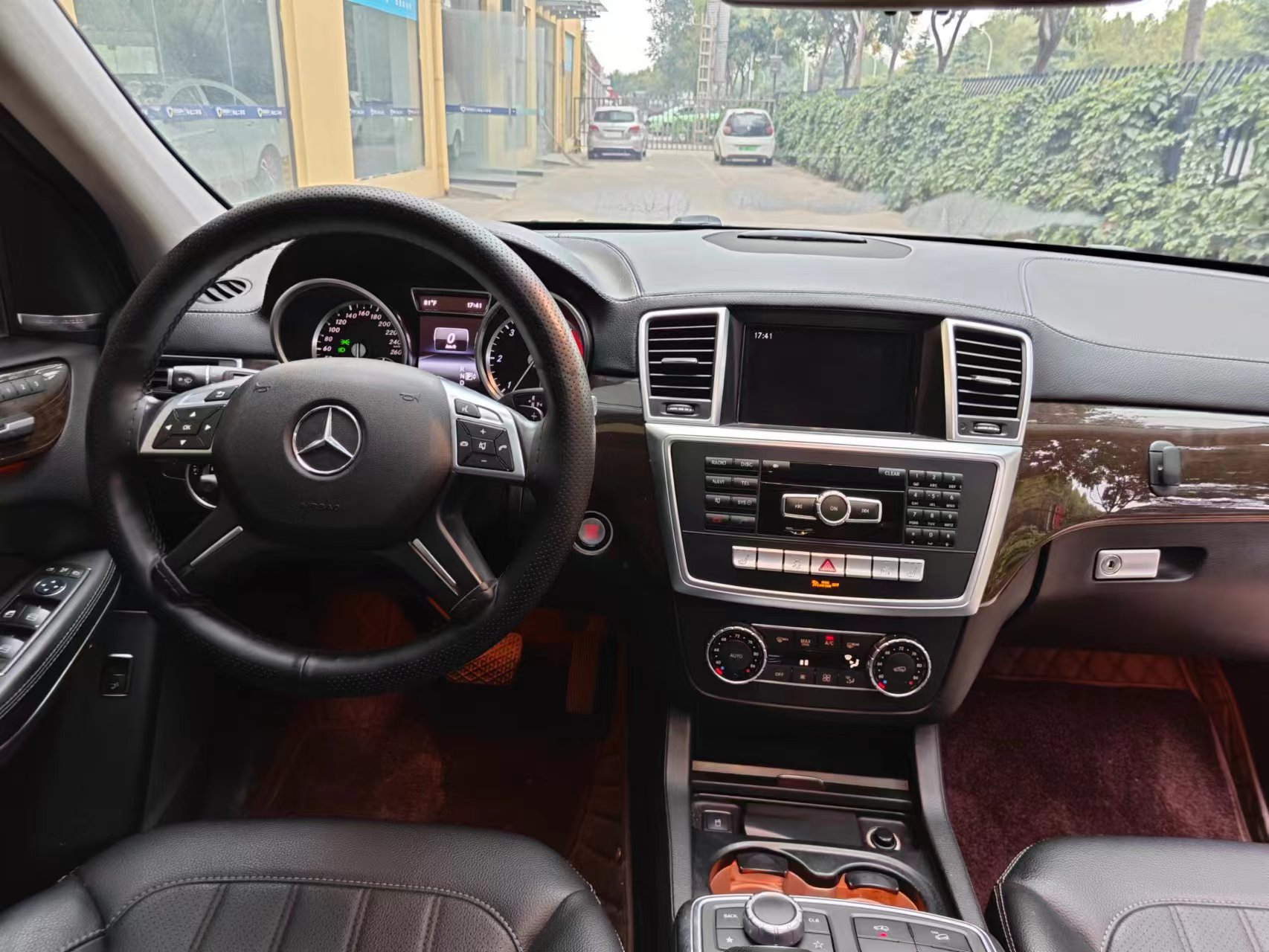 Mercedes-Benz GL Class 2016 immagine di auto #22