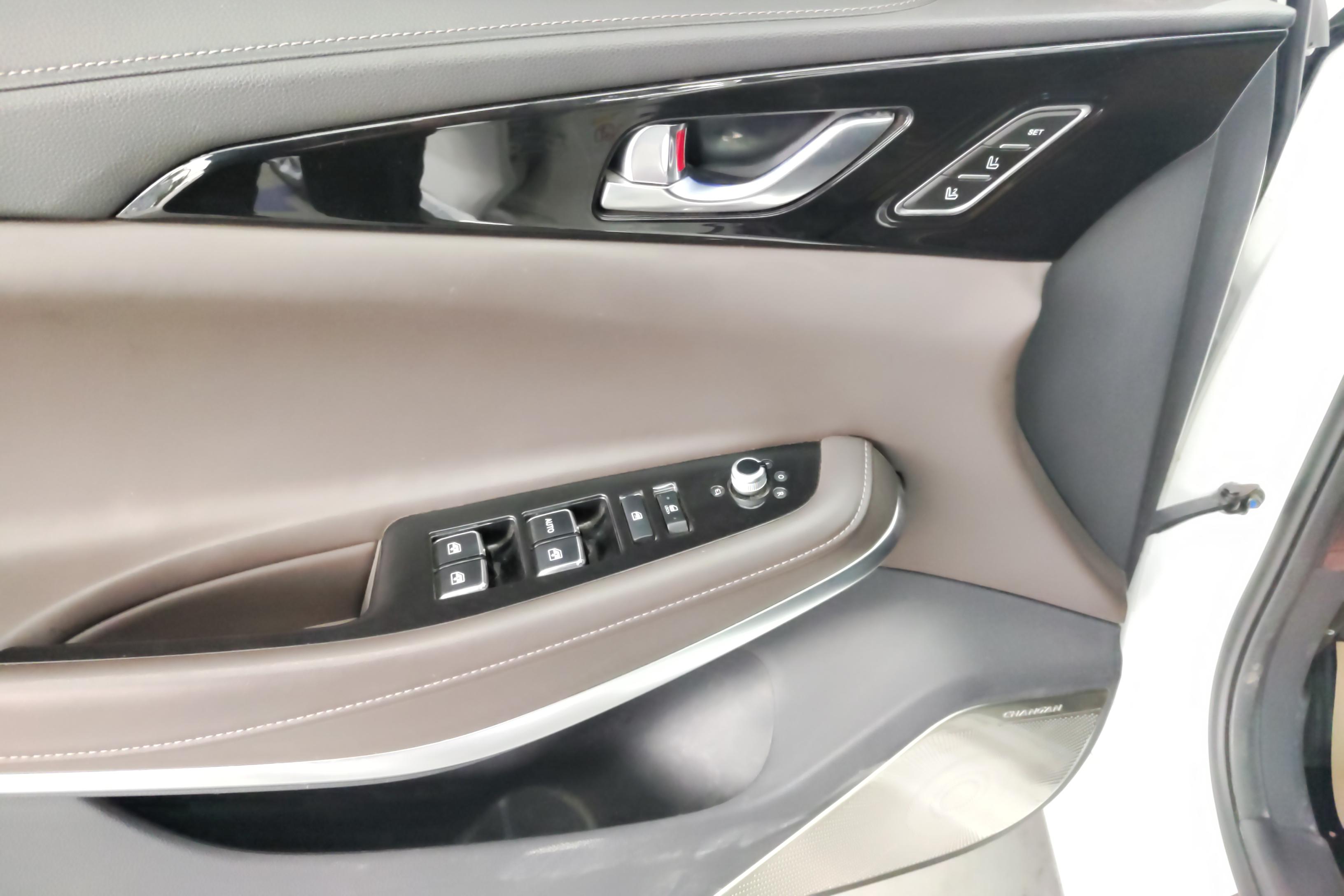 Changan Raeton 2018 immagine di auto #22