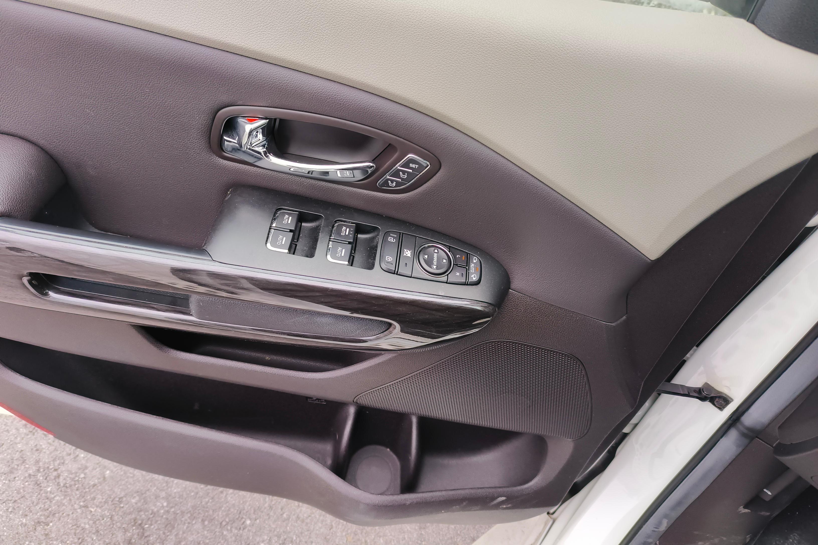 Kia Carnival 2018 изображение автомобиля #22