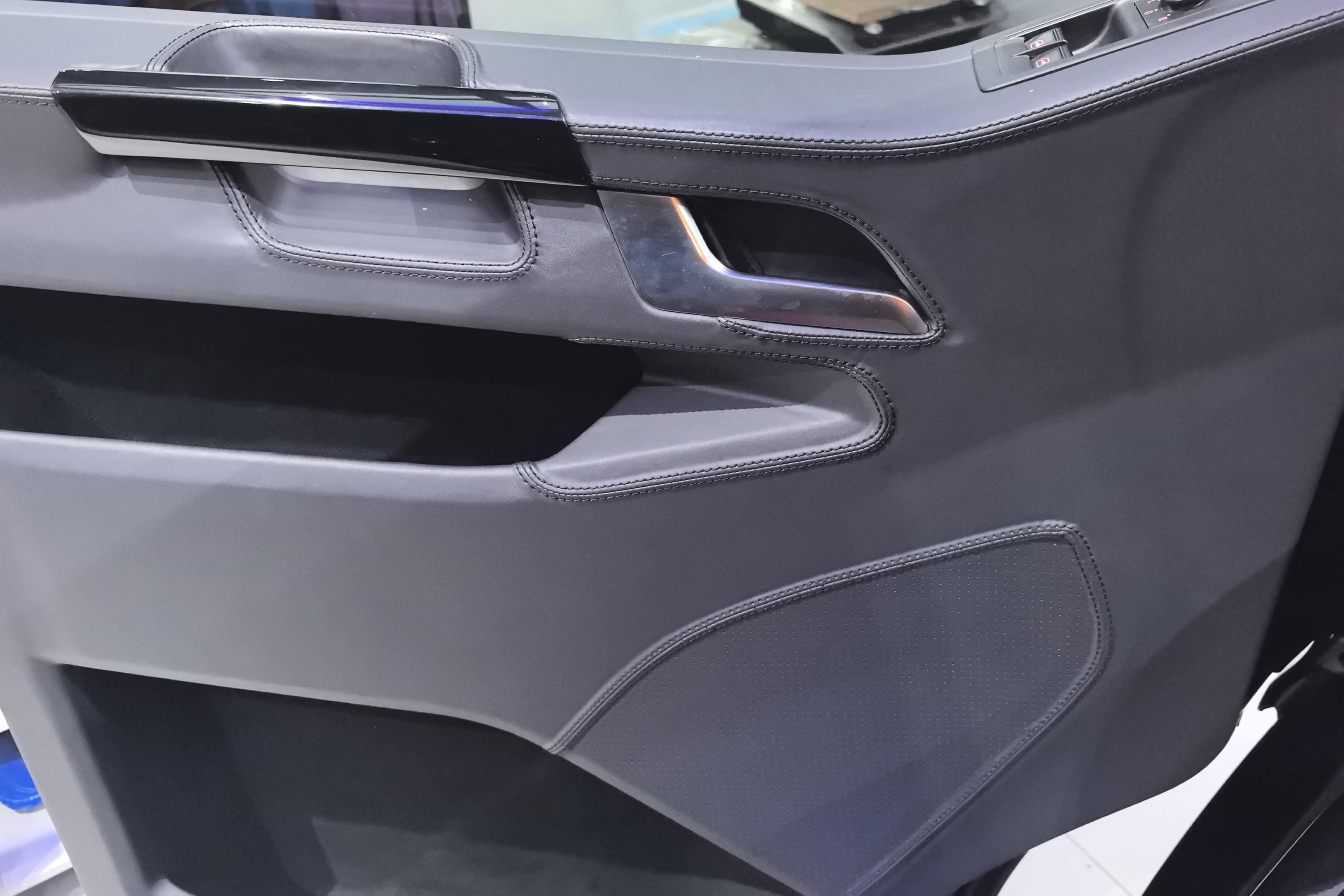 Volkswagen Caravelle 2018 immagine di auto #22