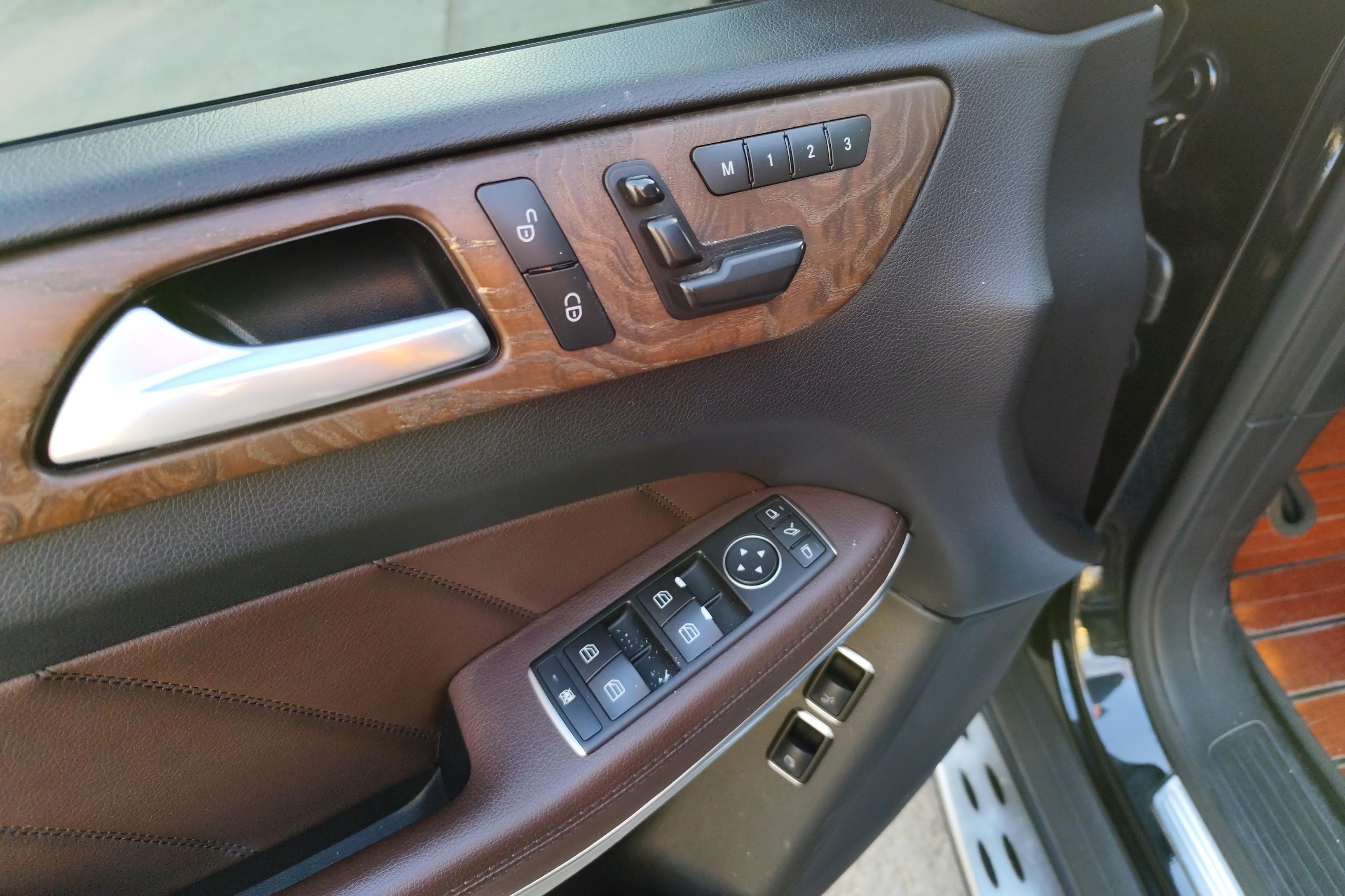 Mercedes-Benz GL Class 2015 #22 Mercedes-Benz GL Class 2015 car image #22