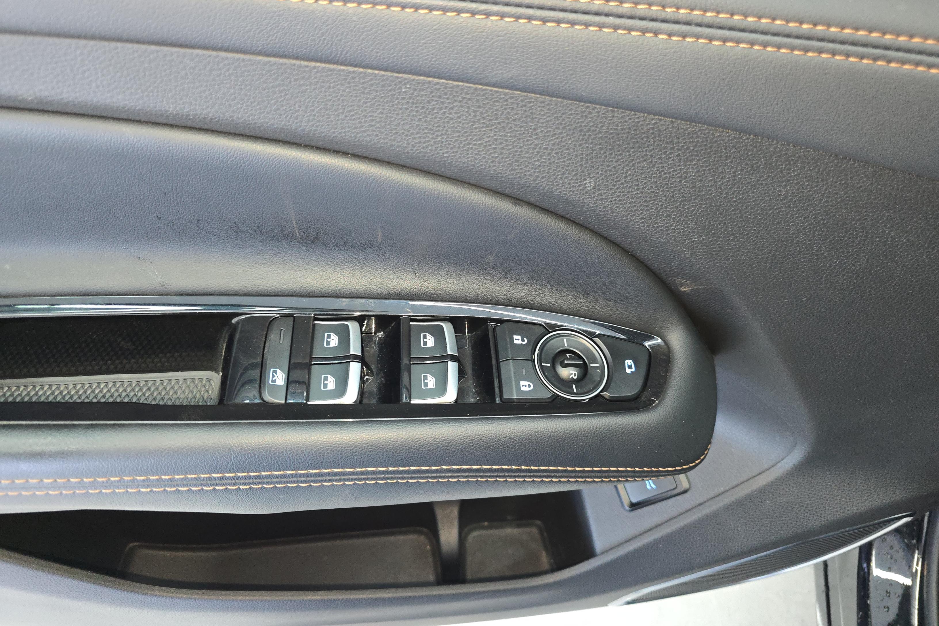 Ford Equator 2022 immagine di auto #22