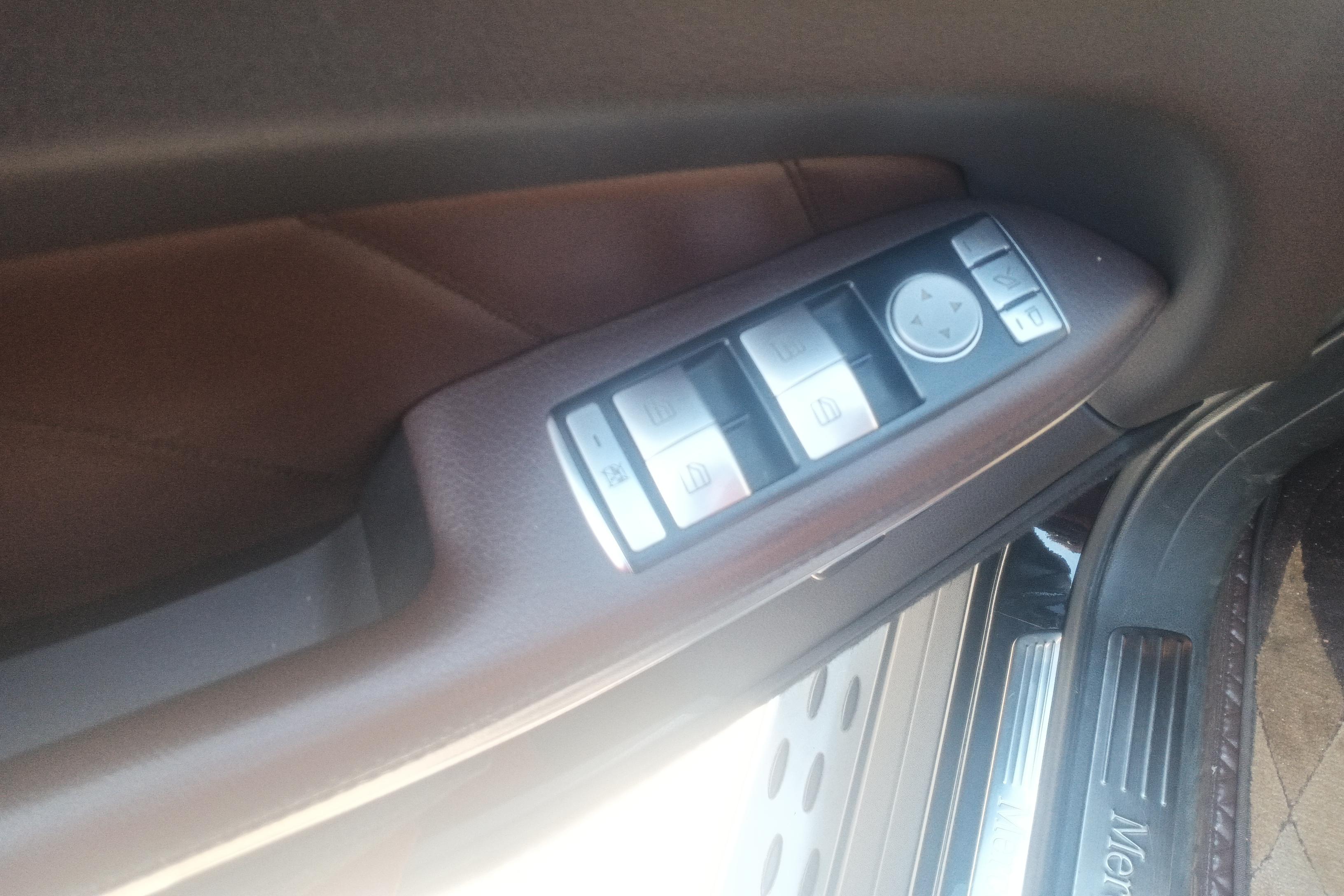 Mercedes-Benz GL Class 2017 #22 Mercedes-Benz GL Class 2017 car image #22