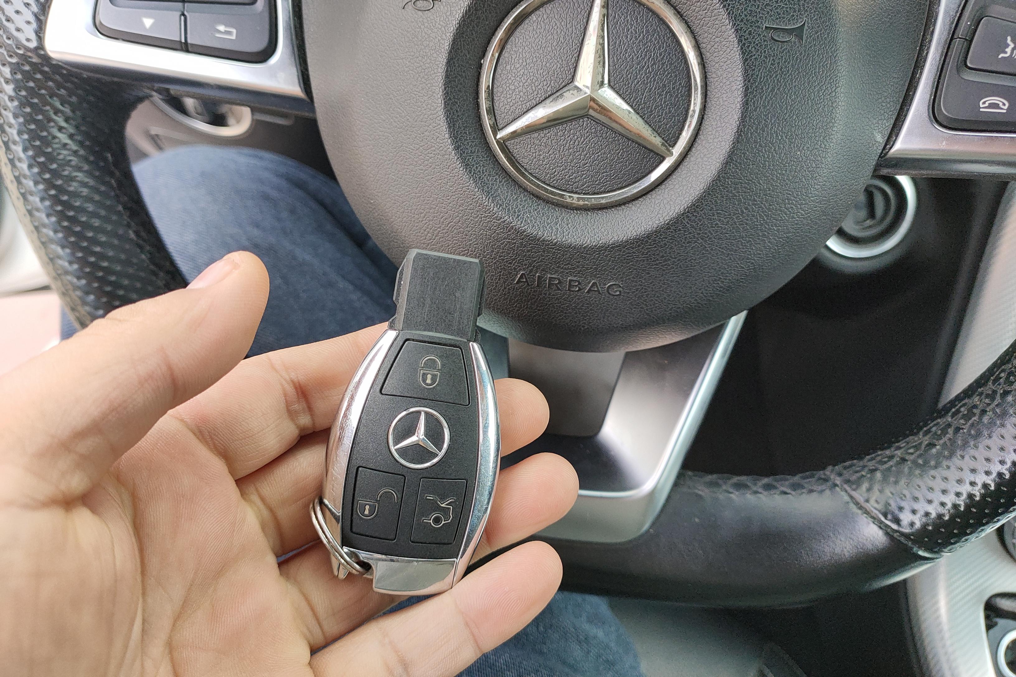 Mercedes-Benz SLC Class 2017 #22 Mercedes-Benz SLC Class 2017 car image #22