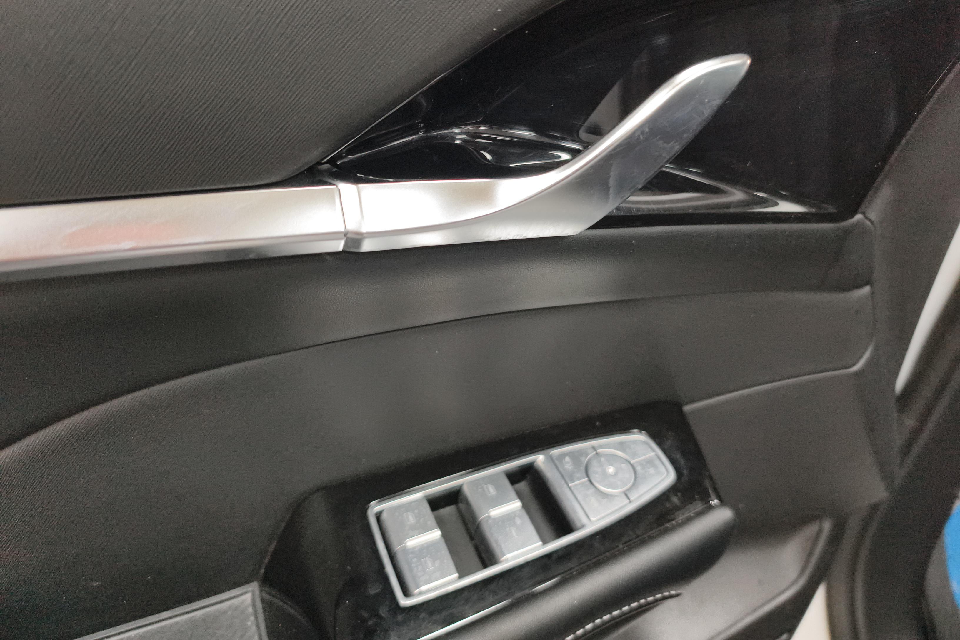 Roewe RX5 MAX 2023 изображение автомобиля #22