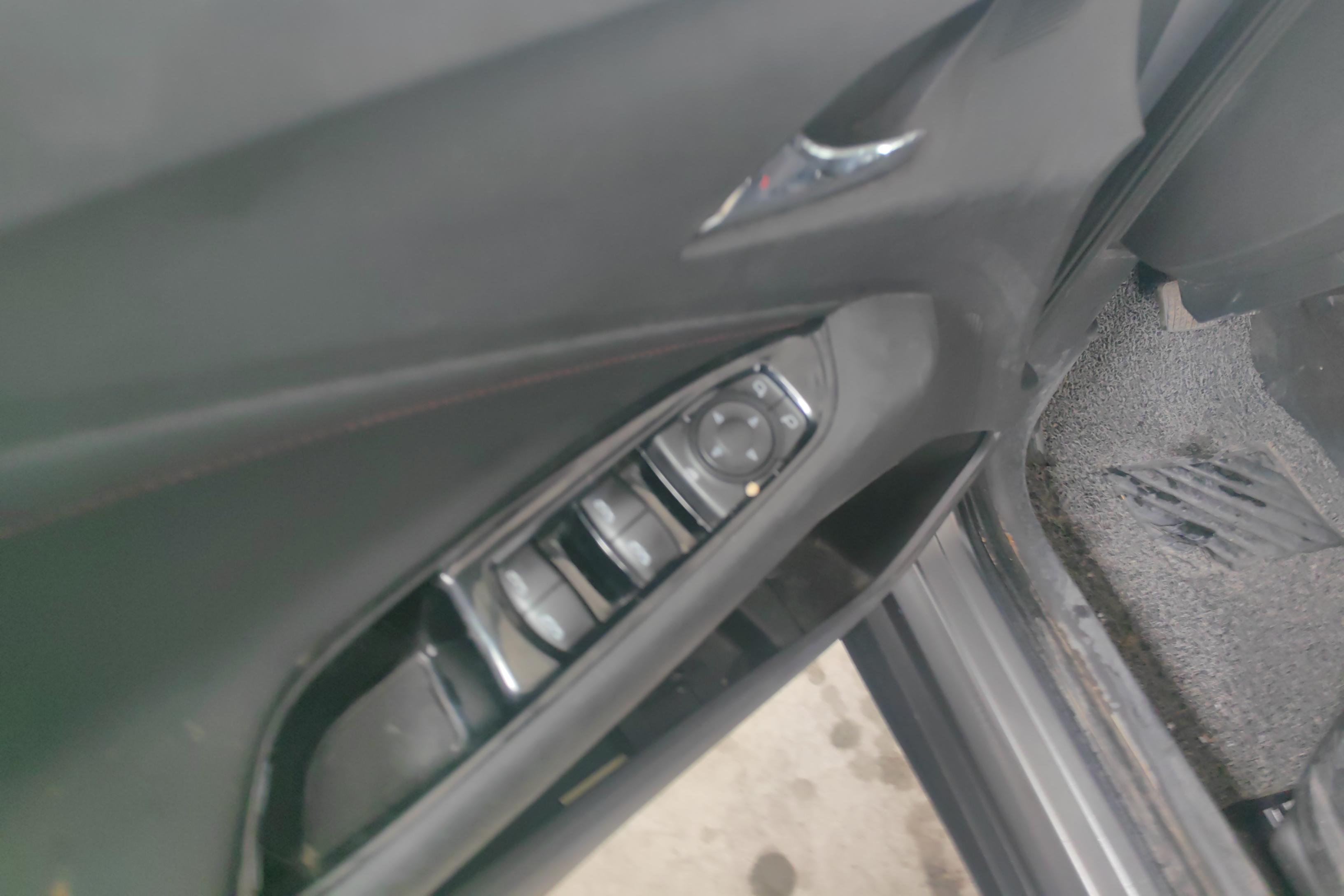 Chevrolet Orlando 2018 #22 Chevrolet Orlando 2018 car image #22