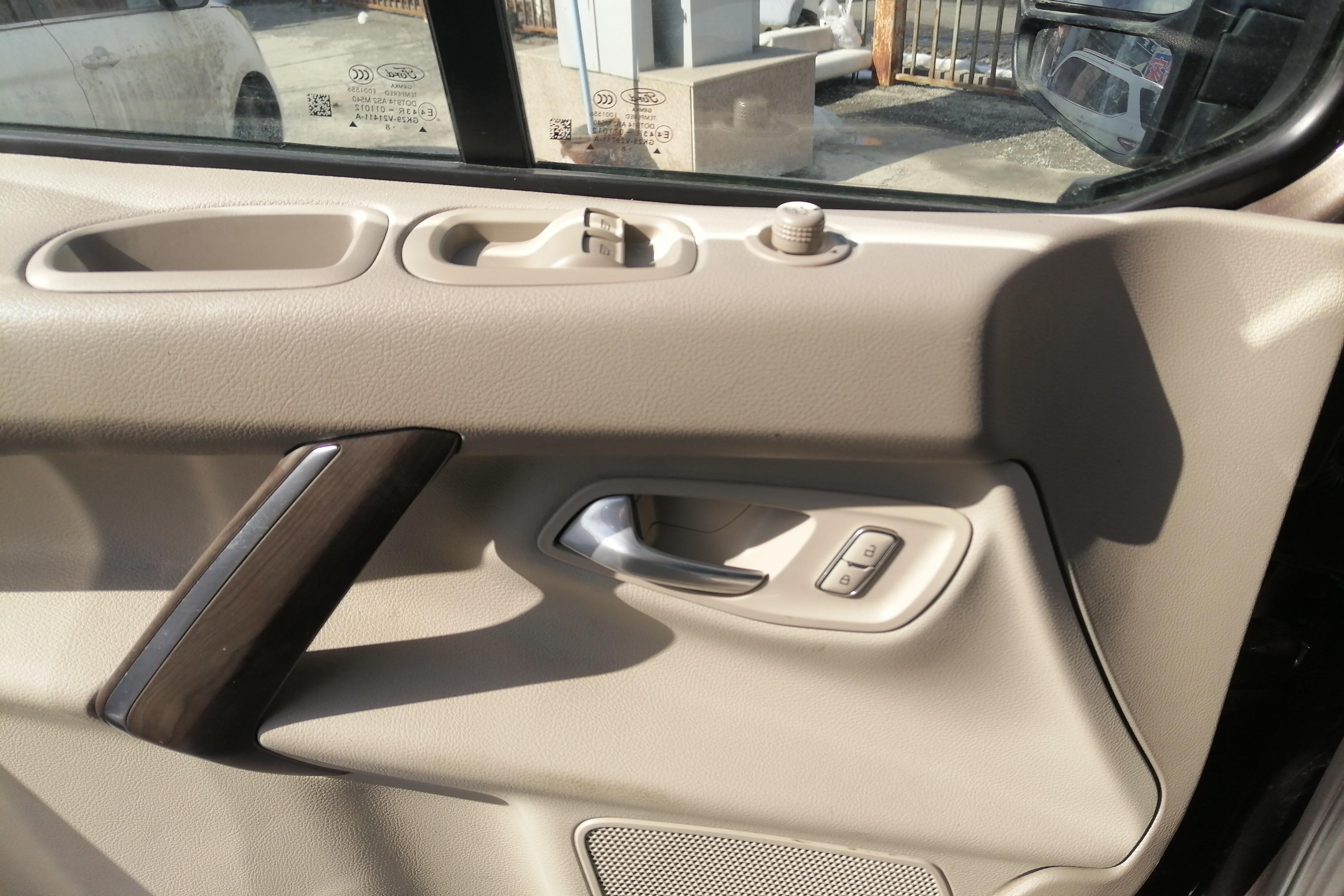 Ford Tourneo 2018 صورة سيارة #22