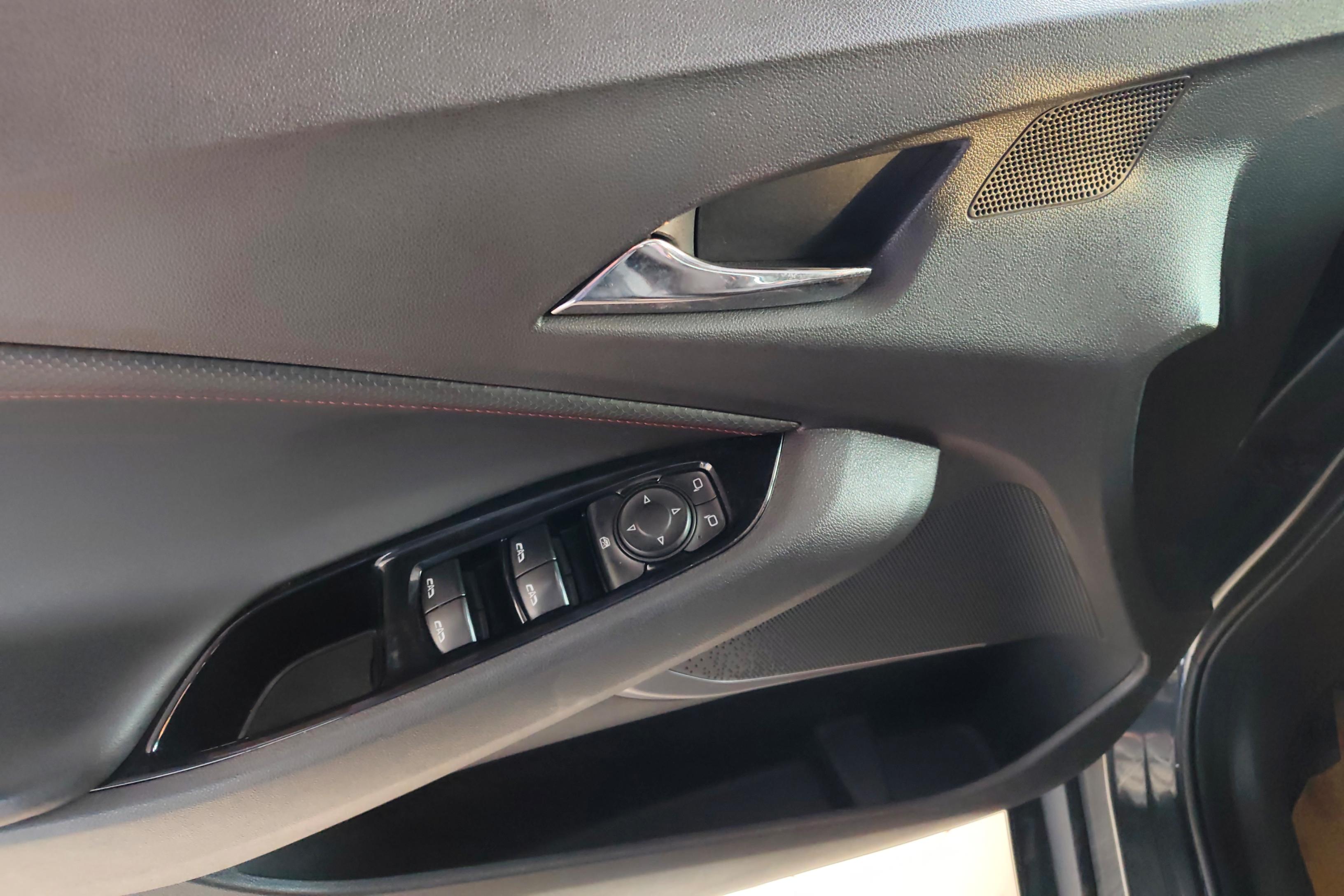 Chevrolet Orlando 2020 #22 Chevrolet Orlando 2020 car image #22