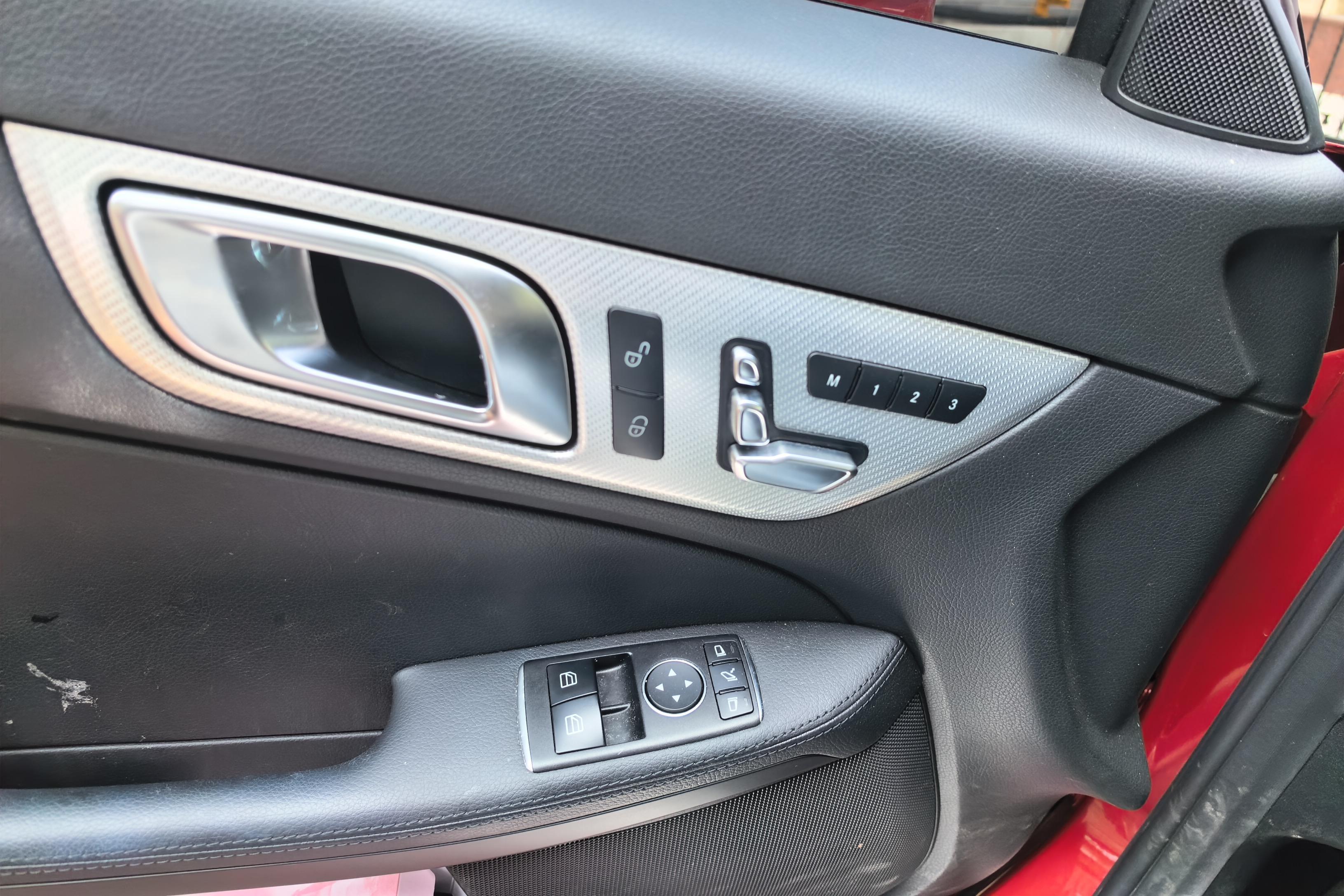 Mercedes-Benz SLC Class 2018 car image #22