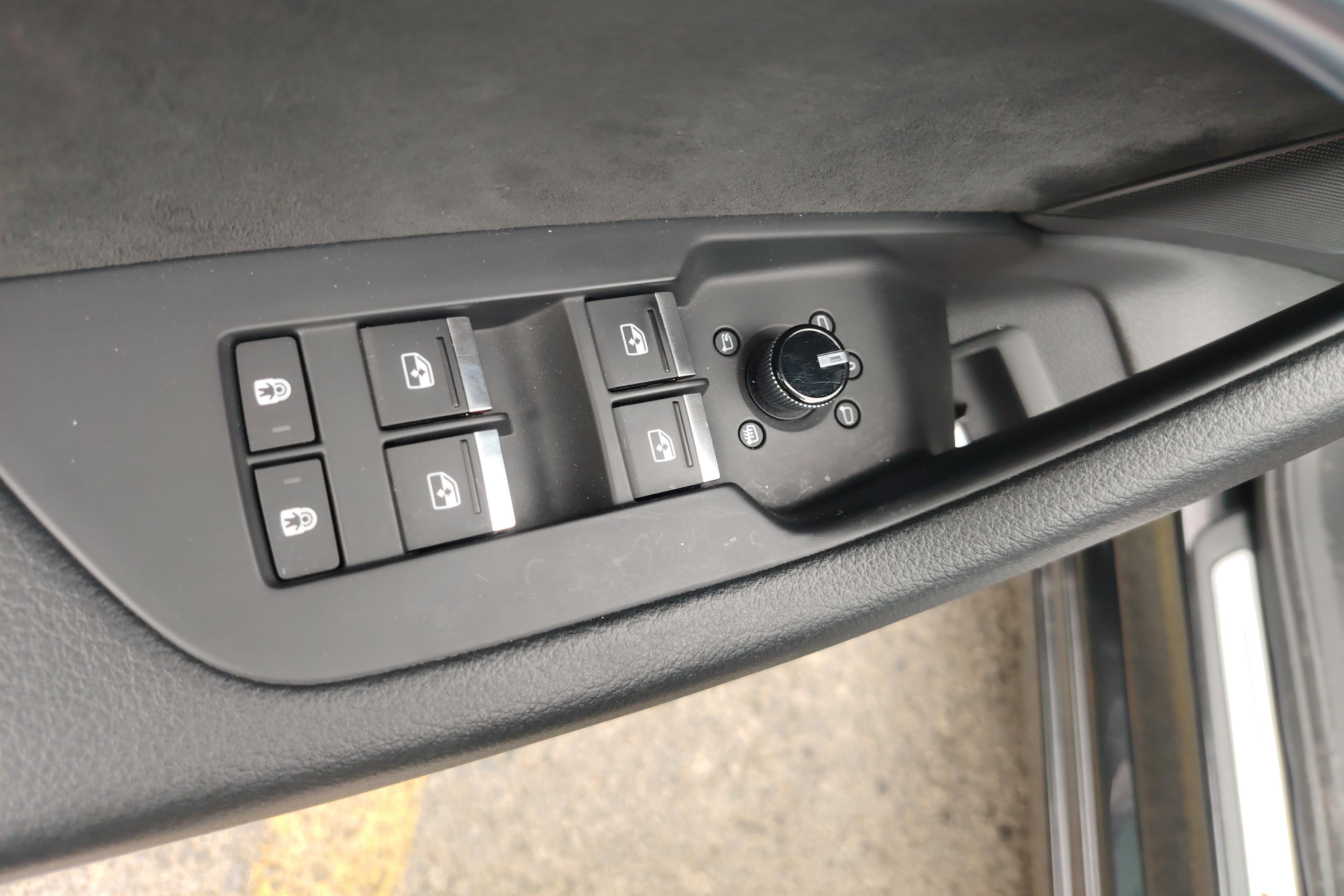 Audi A6L New Energy 2020 car image #22