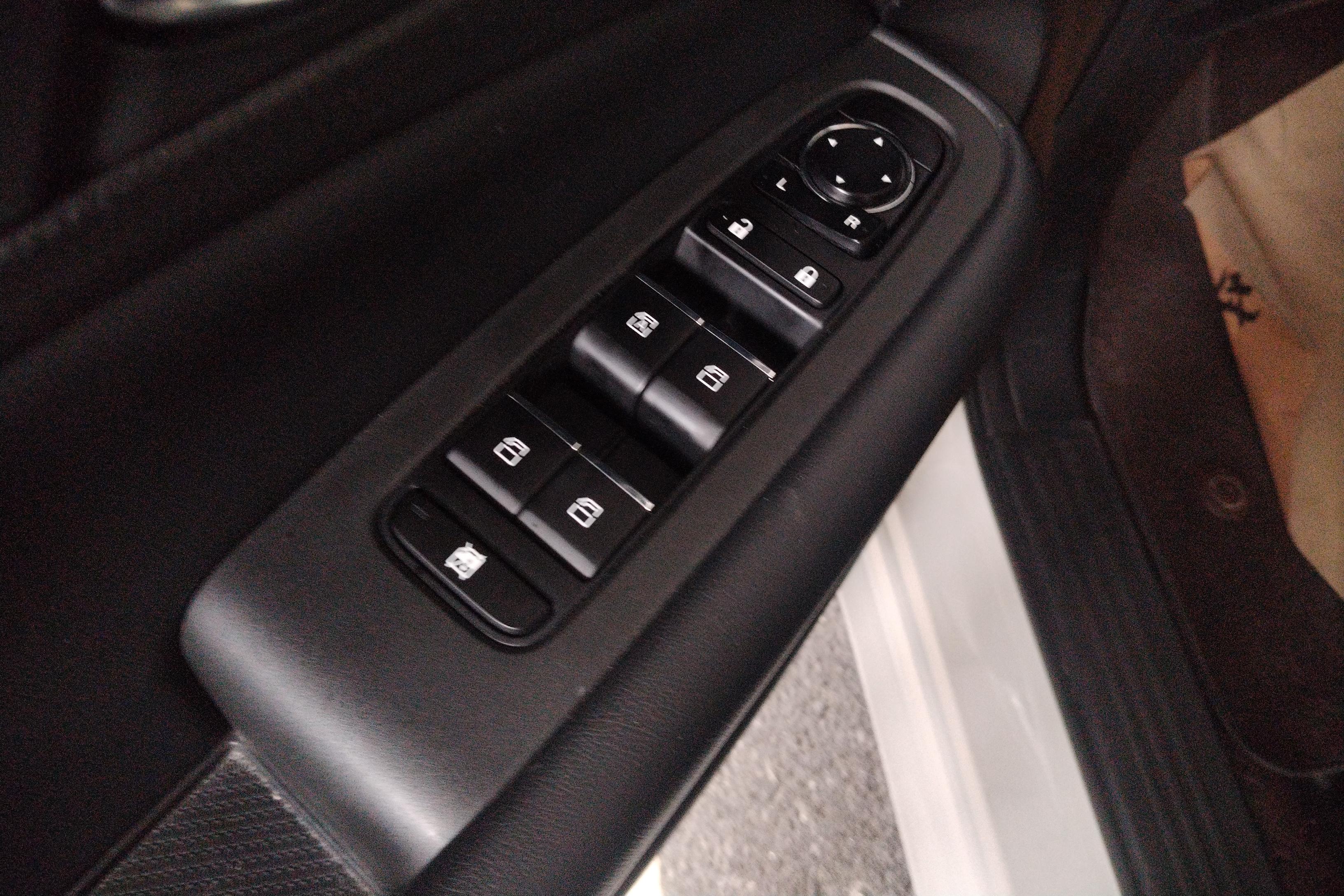 GAC Trumpchi M6 2021 #22 GAC Trumpchi M6 2021 car image #22