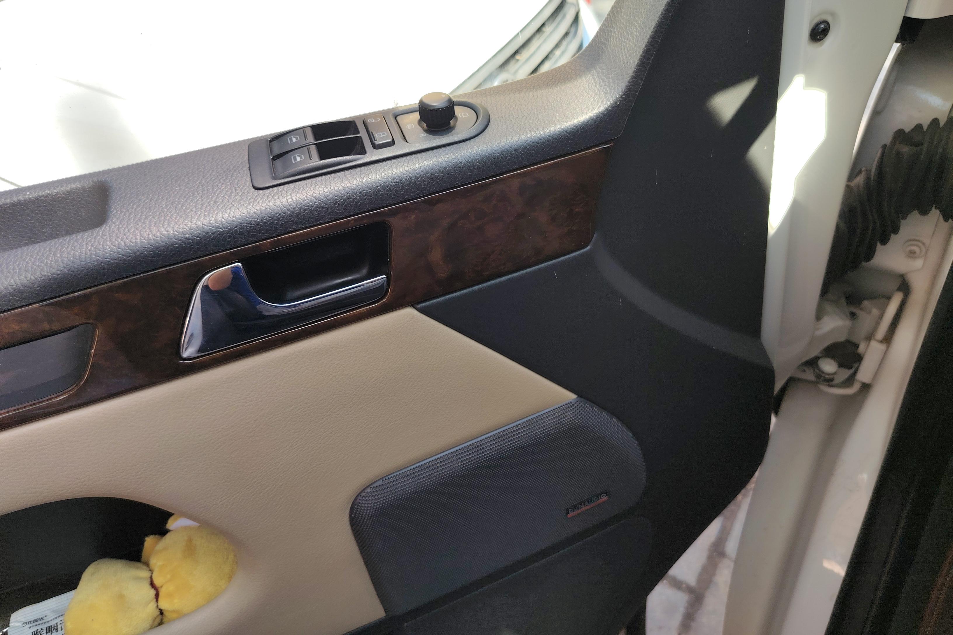 Volkswagen Multivan 2012 #22 Volkswagen Multivan 2012 imagem de carro #22