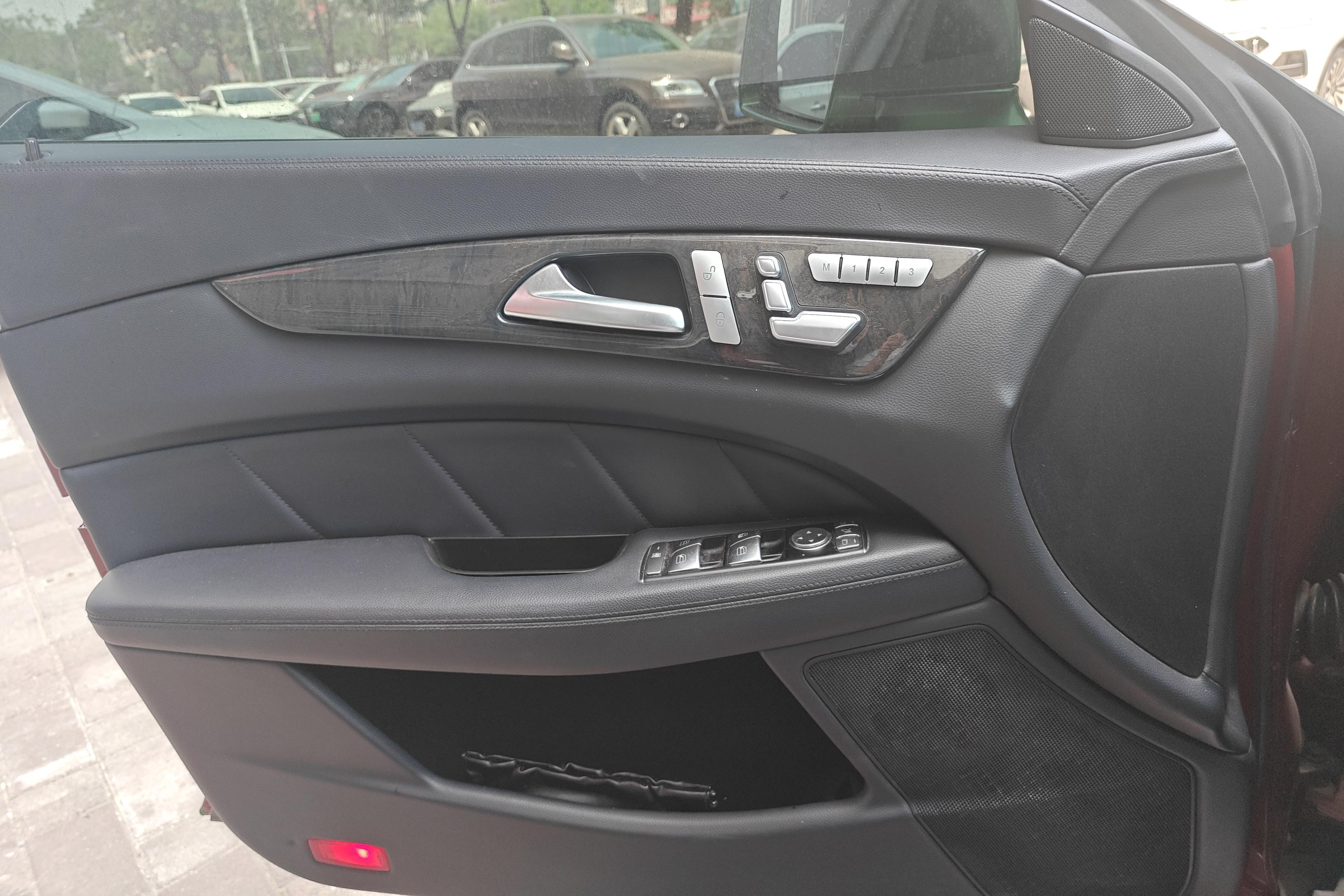 Mercedes-Benz CLS AMG 2012 imagem de carro #22