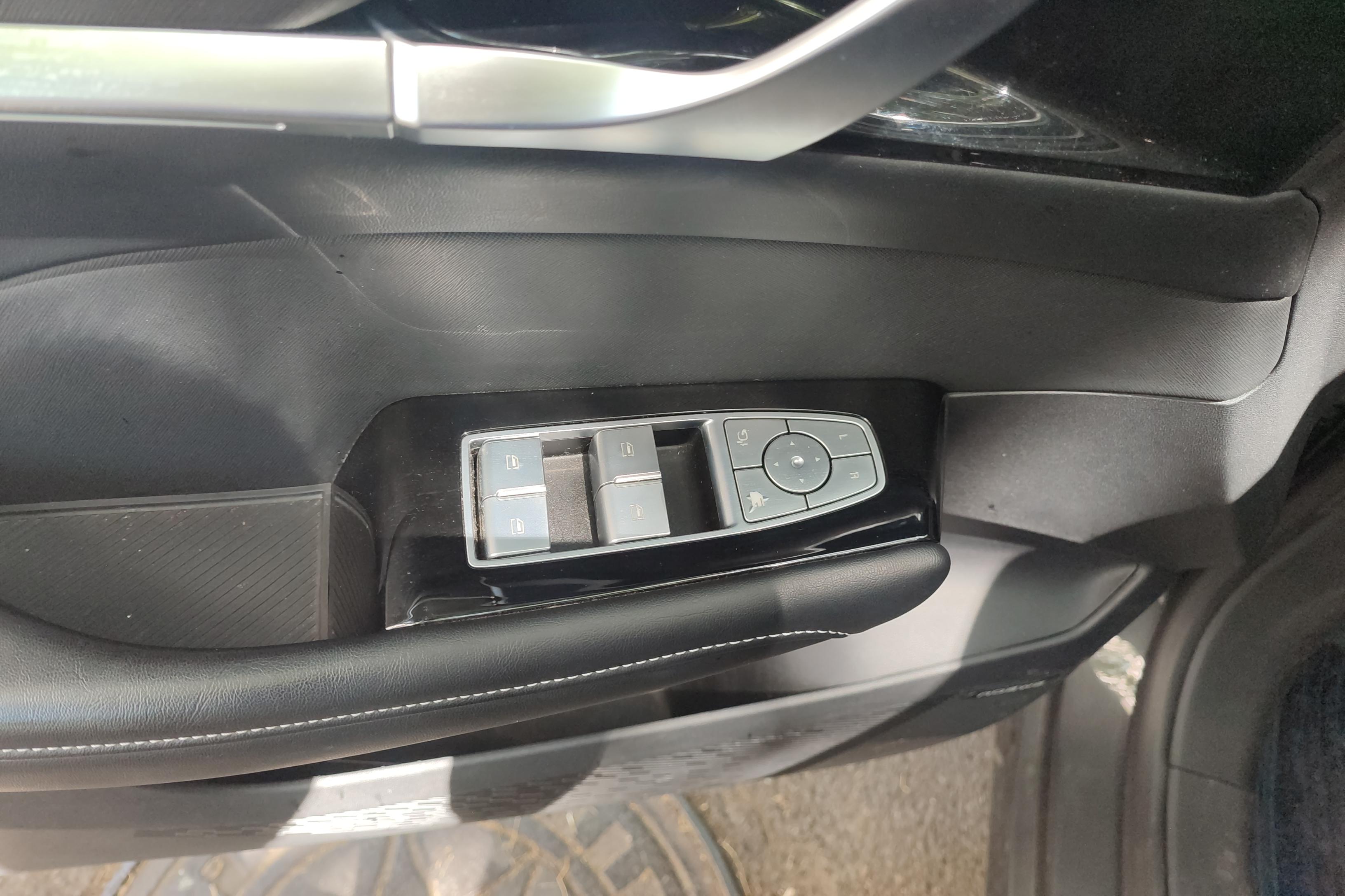 Roewe RX5 MAX 2021 изображение автомобиля #22