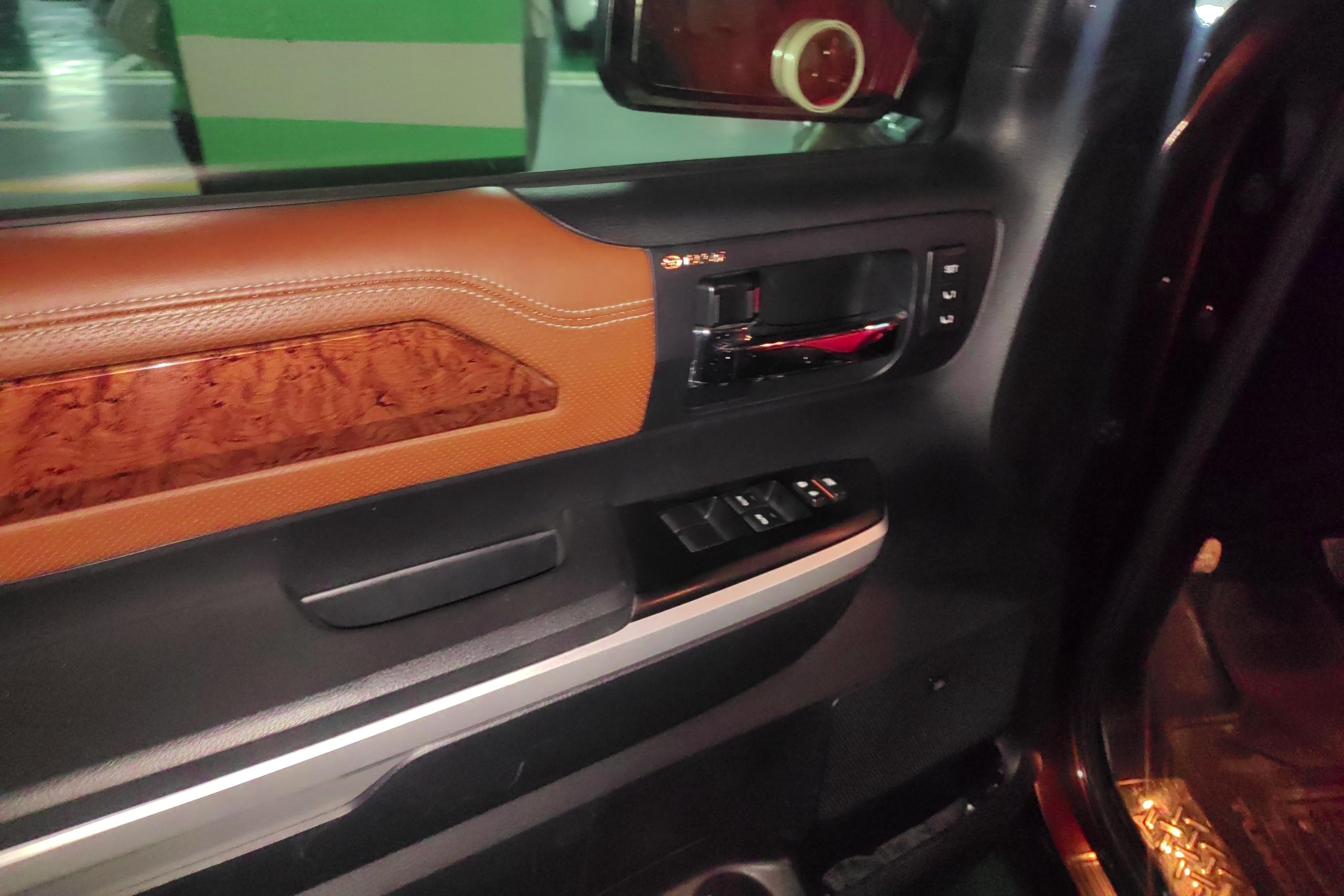 Toyota Tundra 2015 image de voiture #22