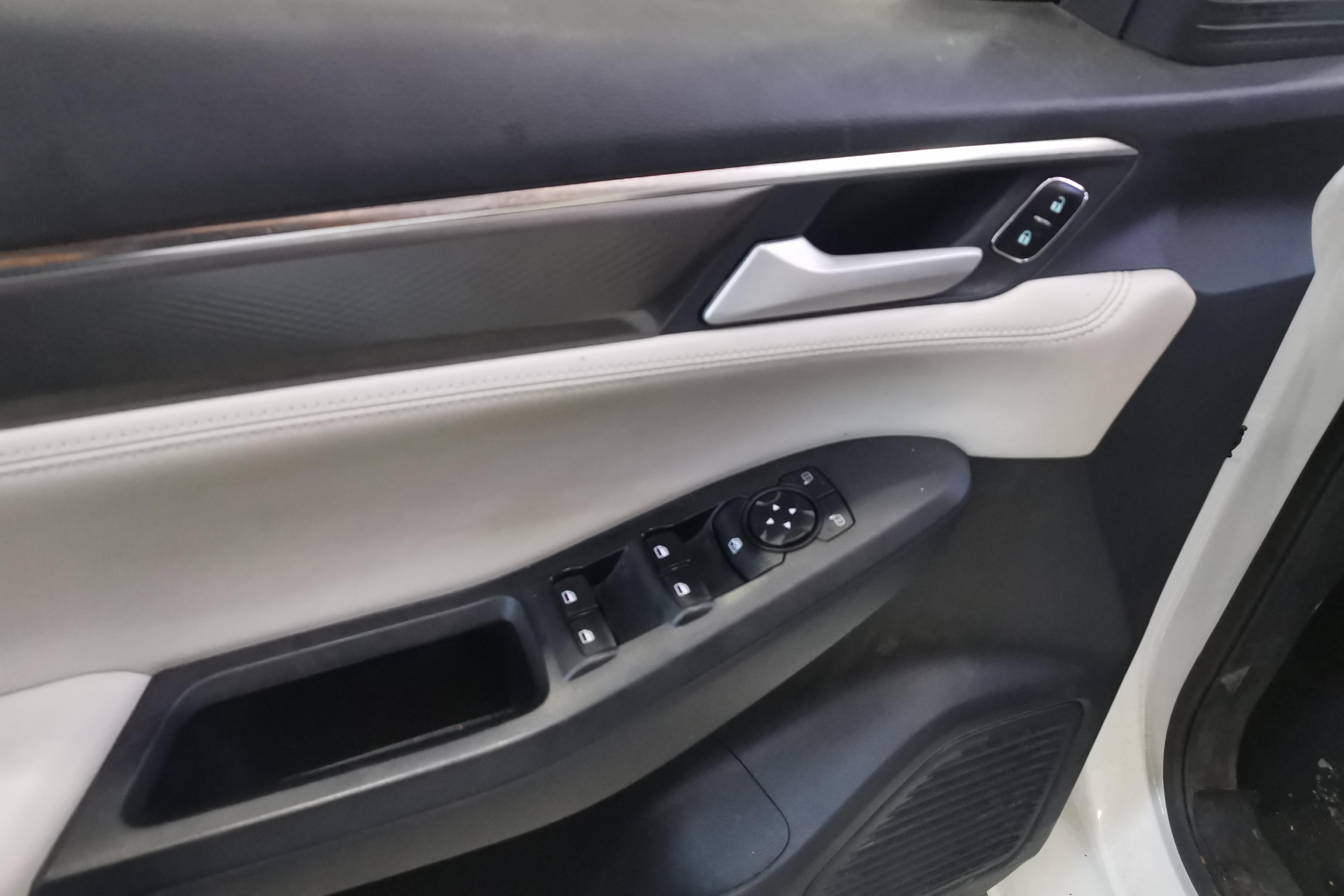 Ford Escort 2021 #22 Ford Escort 2021 car image #22