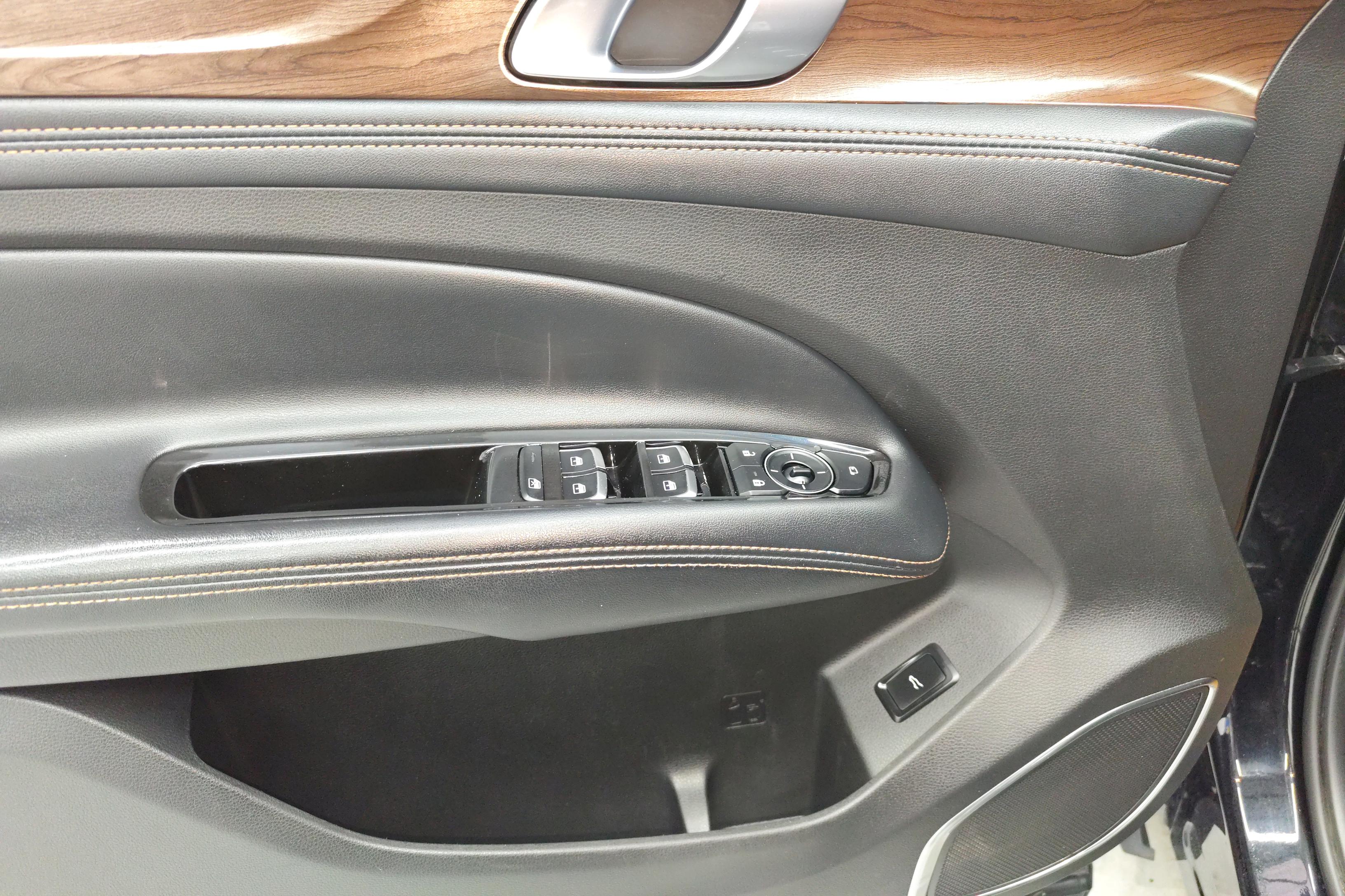 Ford Equator 2021 car image #22