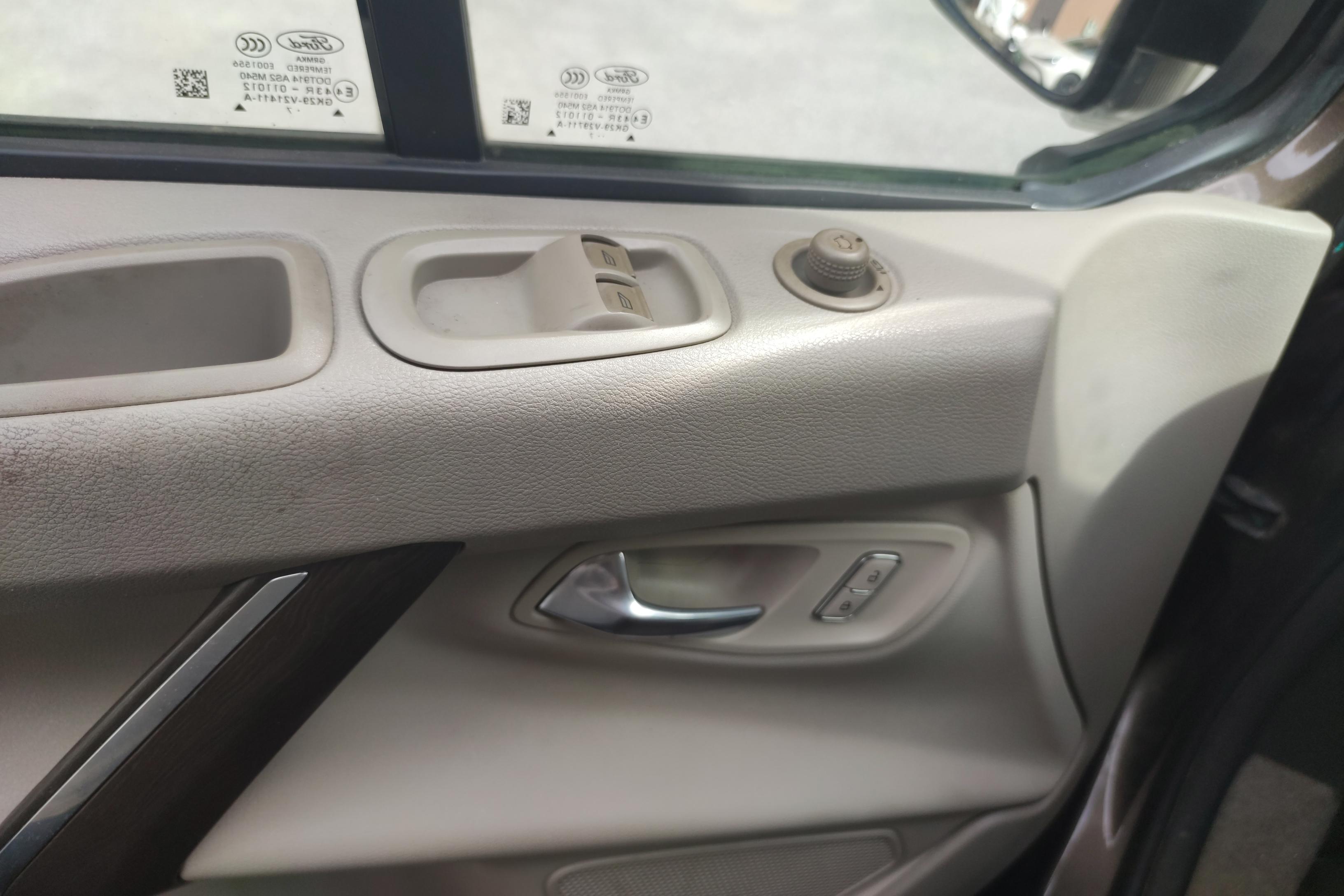 Ford Tourneo 2017 #22 Ford Tourneo 2017 car image #22