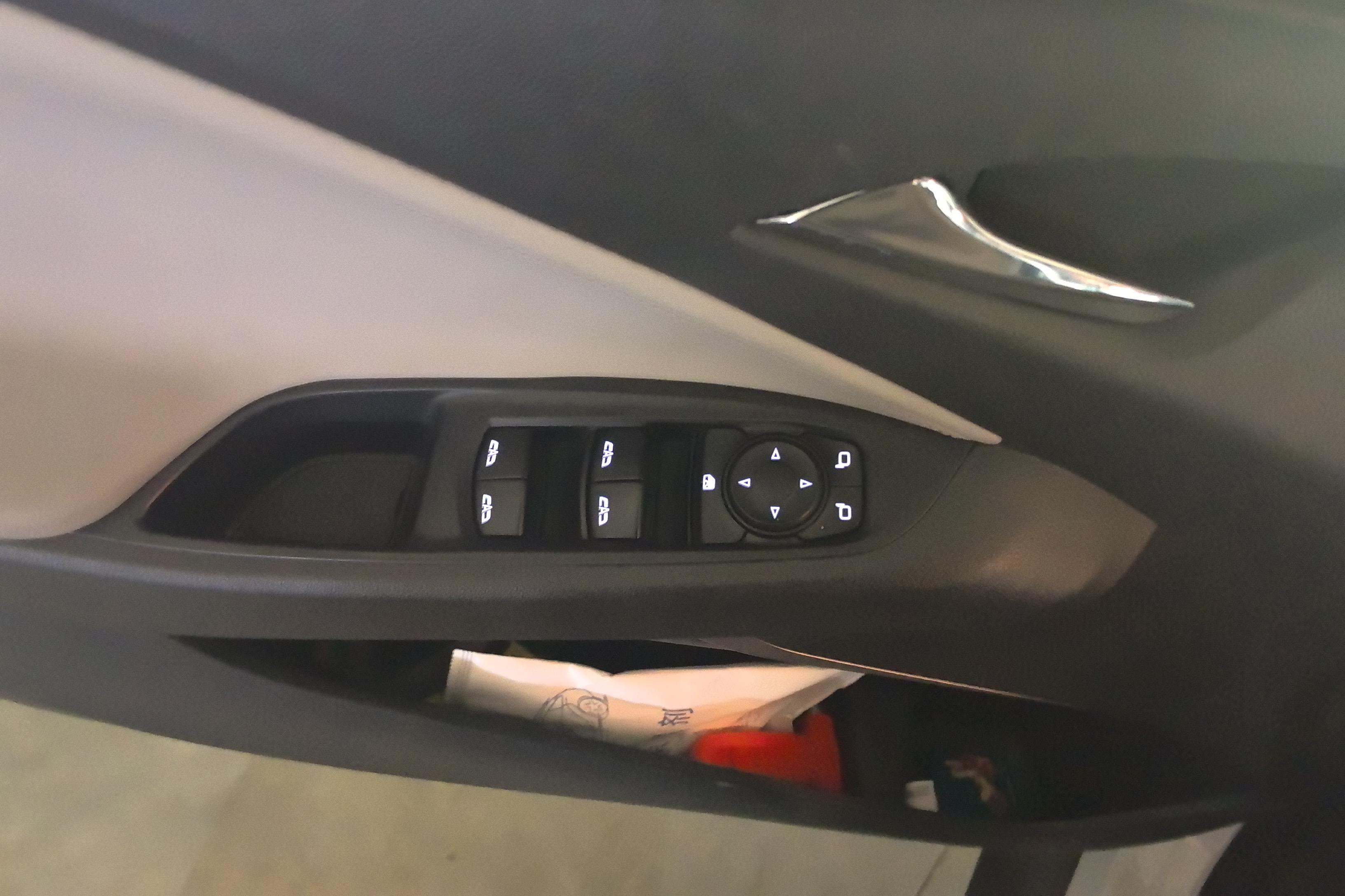 Chevrolet Orlando 2021 #22 Chevrolet Orlando 2021 car image #22