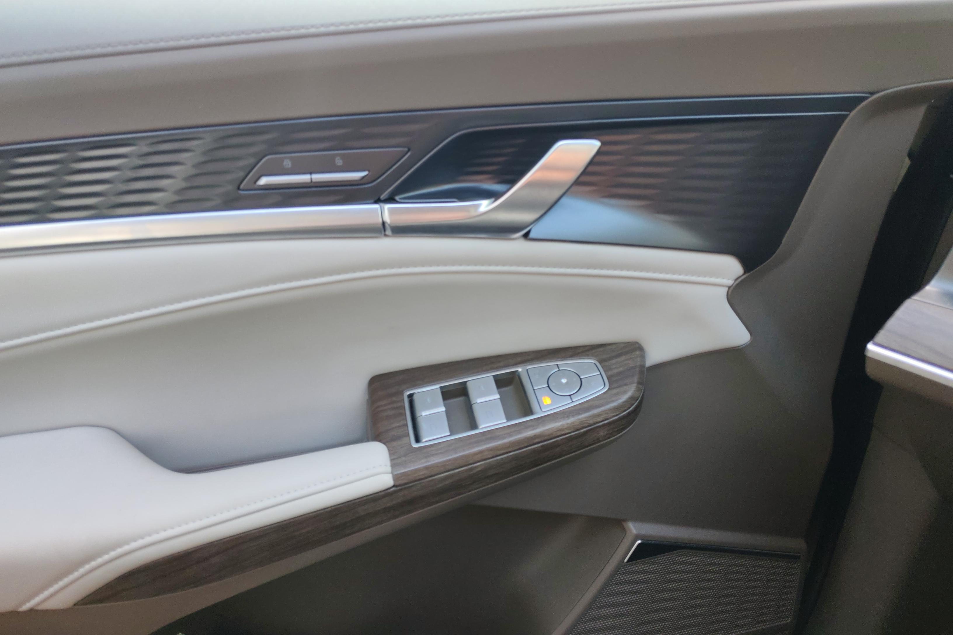 Roewe RX9 2023 imagem de carro #22