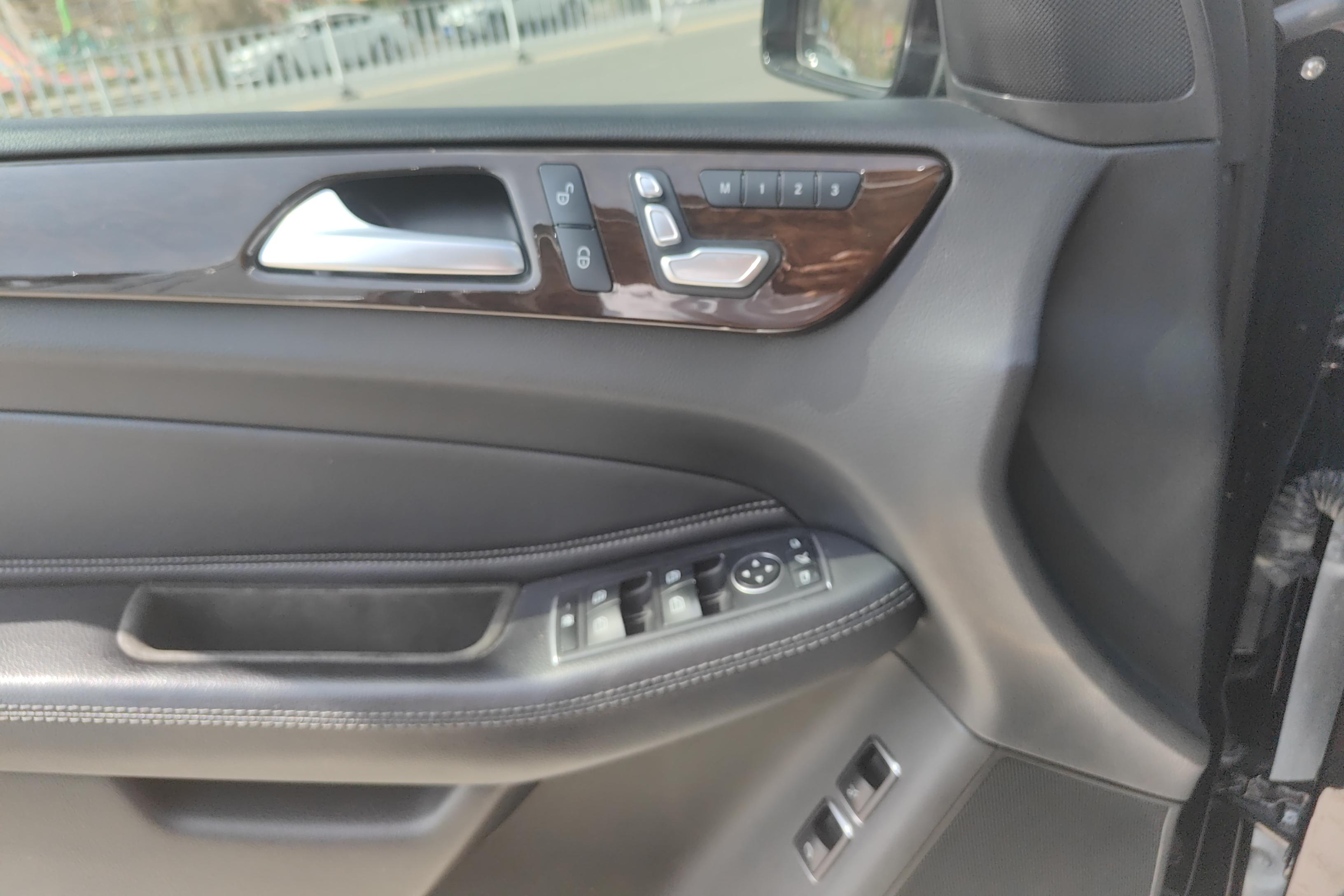 Mercedes-Benz GLS AMG 2017 car image #22